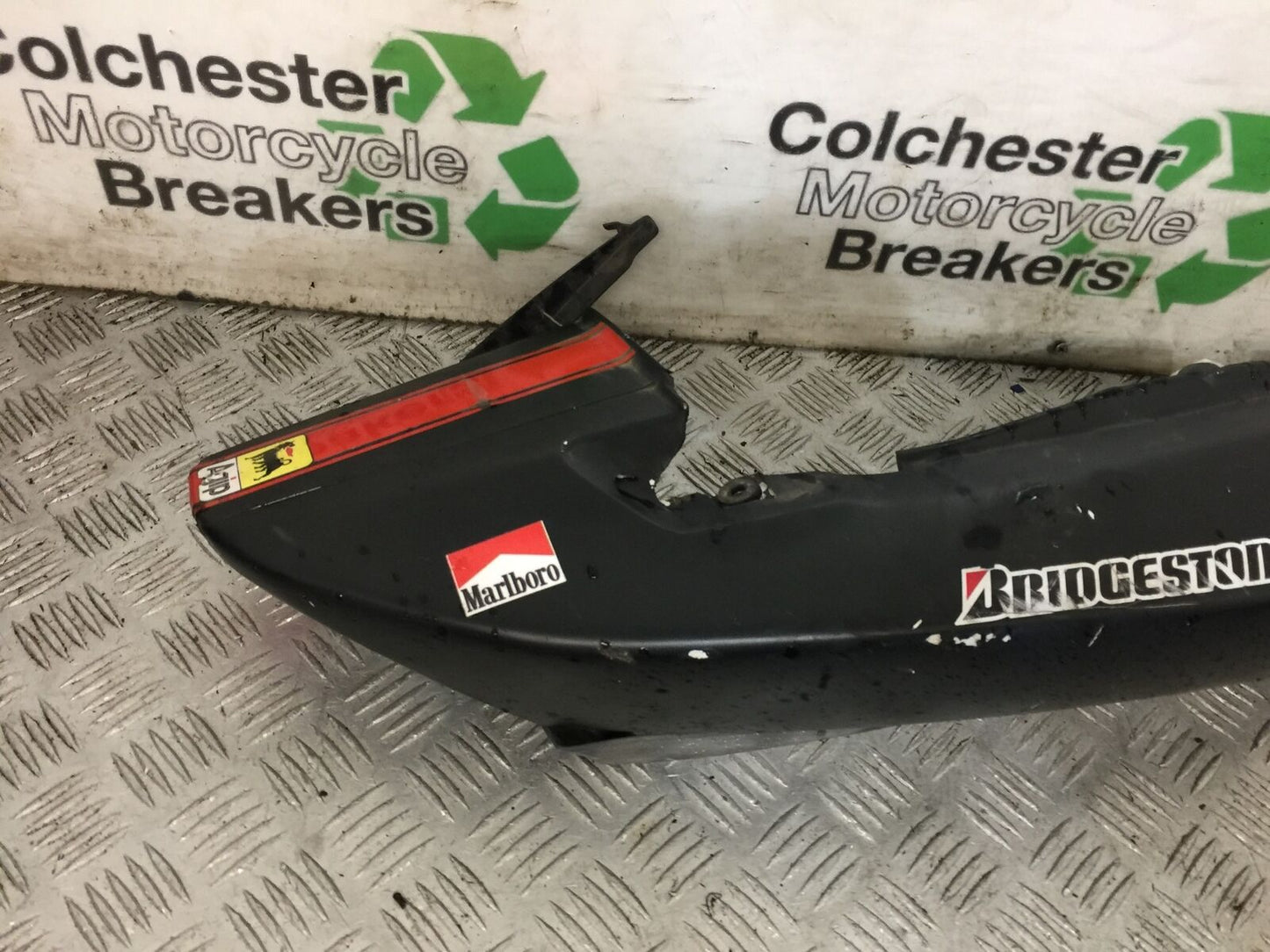 SUZUKI GS500 GS 500 RIGHT TAIL PIECE   YEAR 2004-09 (STOCK 882)