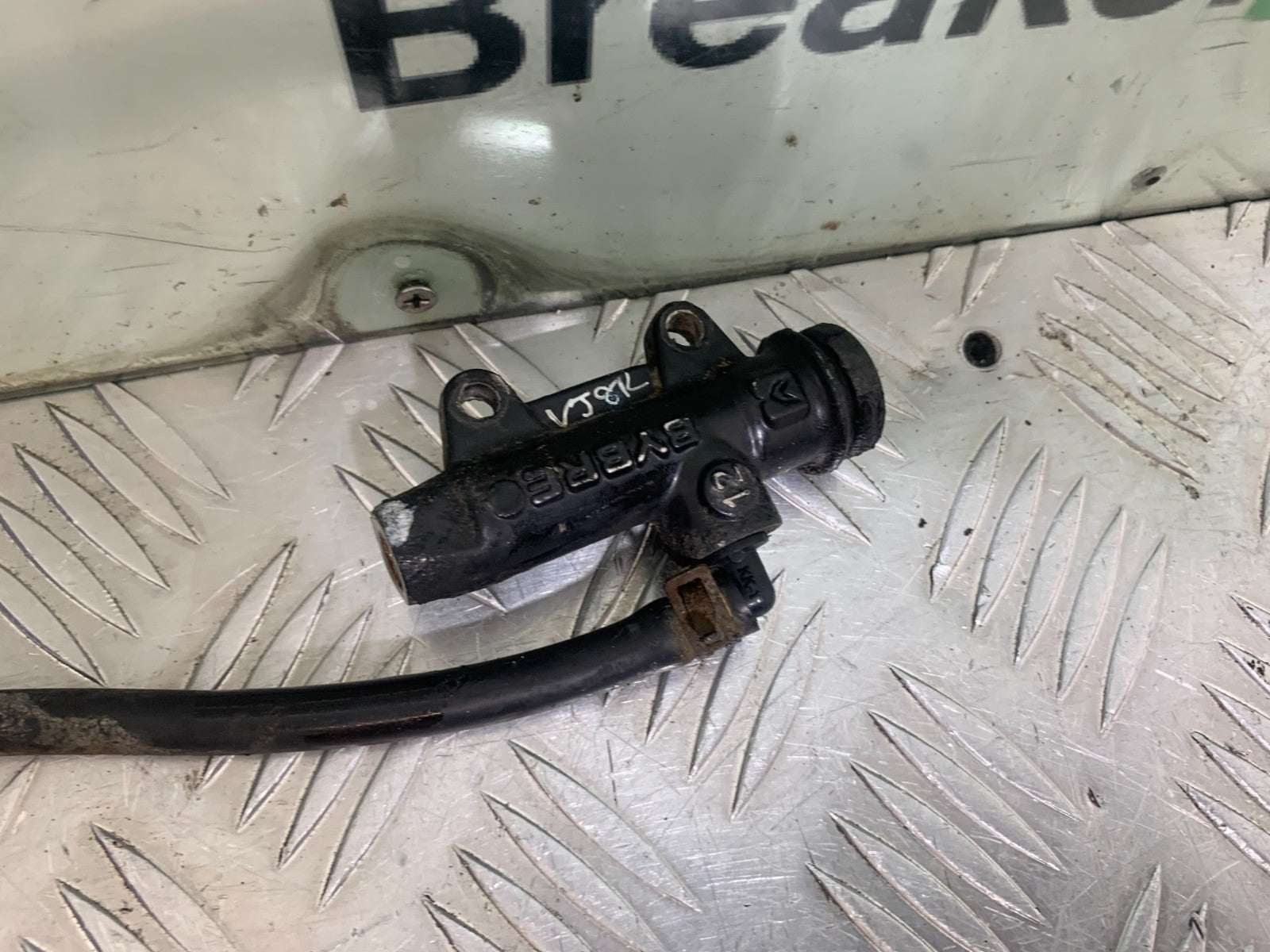 ROYAL ENFIELD HIMALAYAN 411 REAR MASTER CYLINDER  YEAR 2018-2023 (CMB1322)