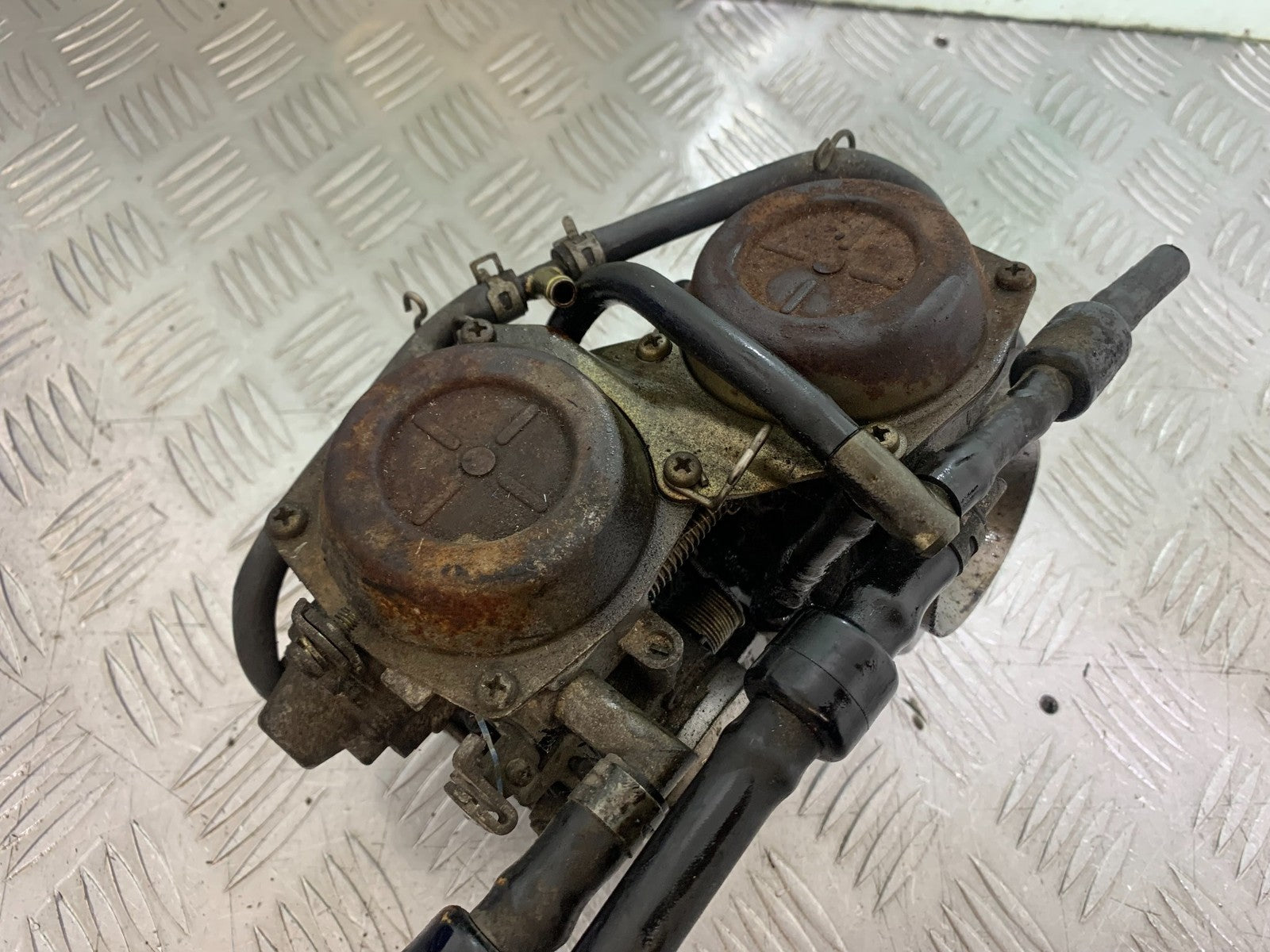 YAMAHA XV1100 XV 1100 VIRAGO CARBS 1990-1999 (CMB1243)