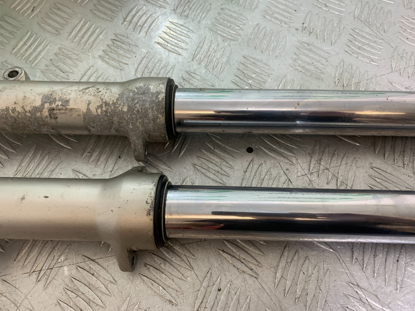 SUZUKI RF900 RF 900  FORKS YEAR 1994-1999 CMB1326