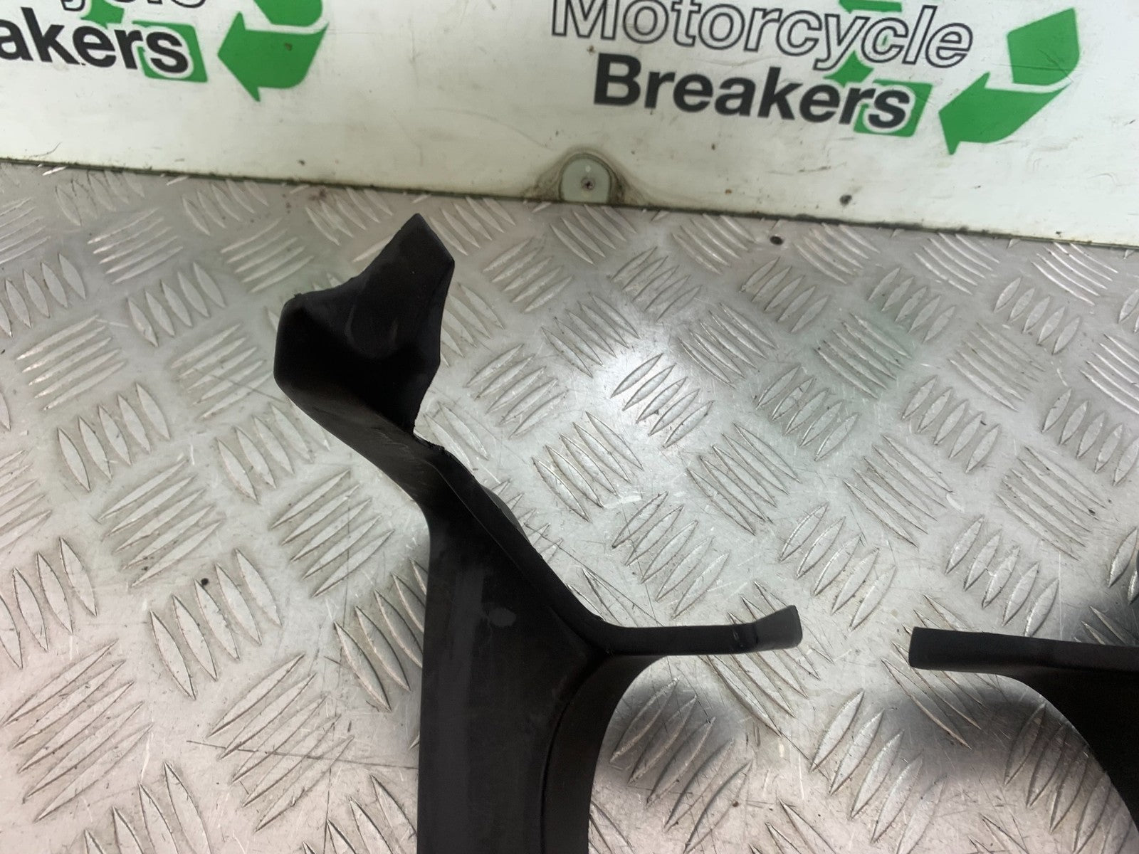 HONDA CBF125 CBF 125 LEFT AND RIGHT TOP FAIRING INFILLS   YEAR 2009-14 (CMB1182)