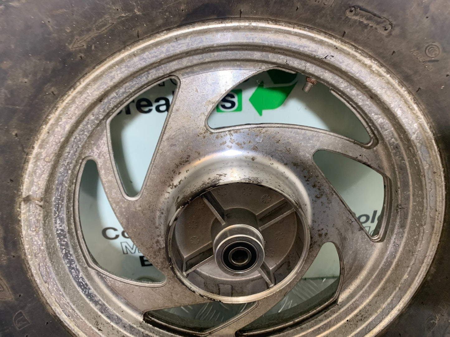 PIONEER XF250 REAR WHEEL YEAR 2009 (CMB1143)