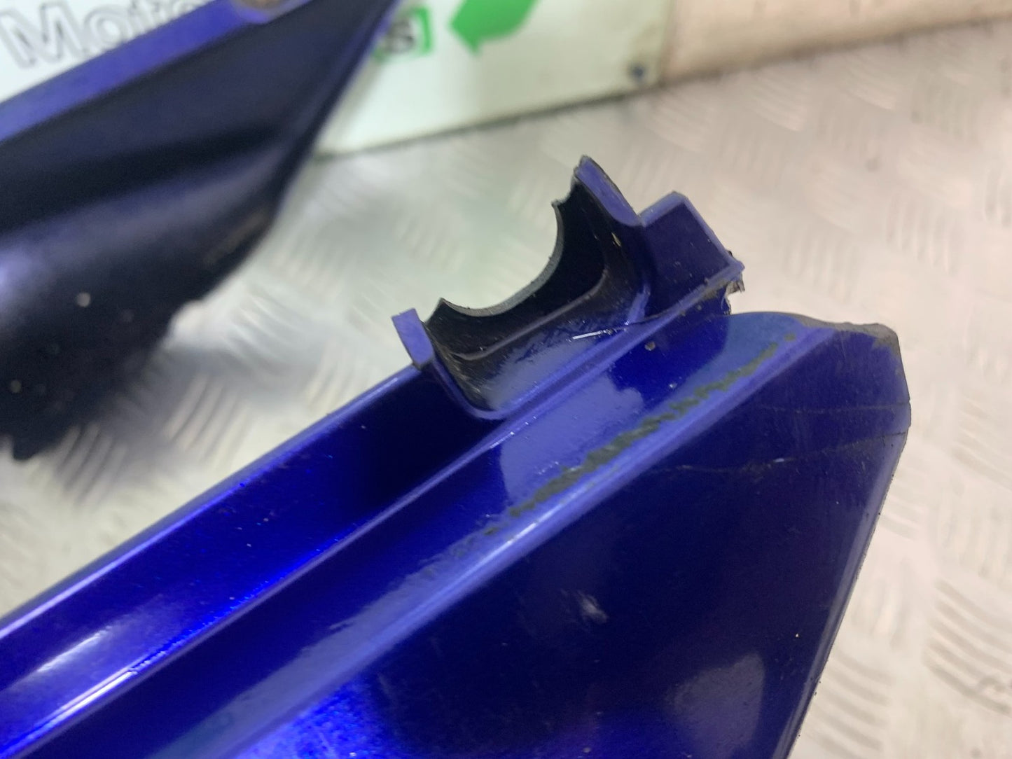 SUZUKI GSF600 GSF 600 BANDIT TAIL PIECE  2000-2004 (CMB1269)