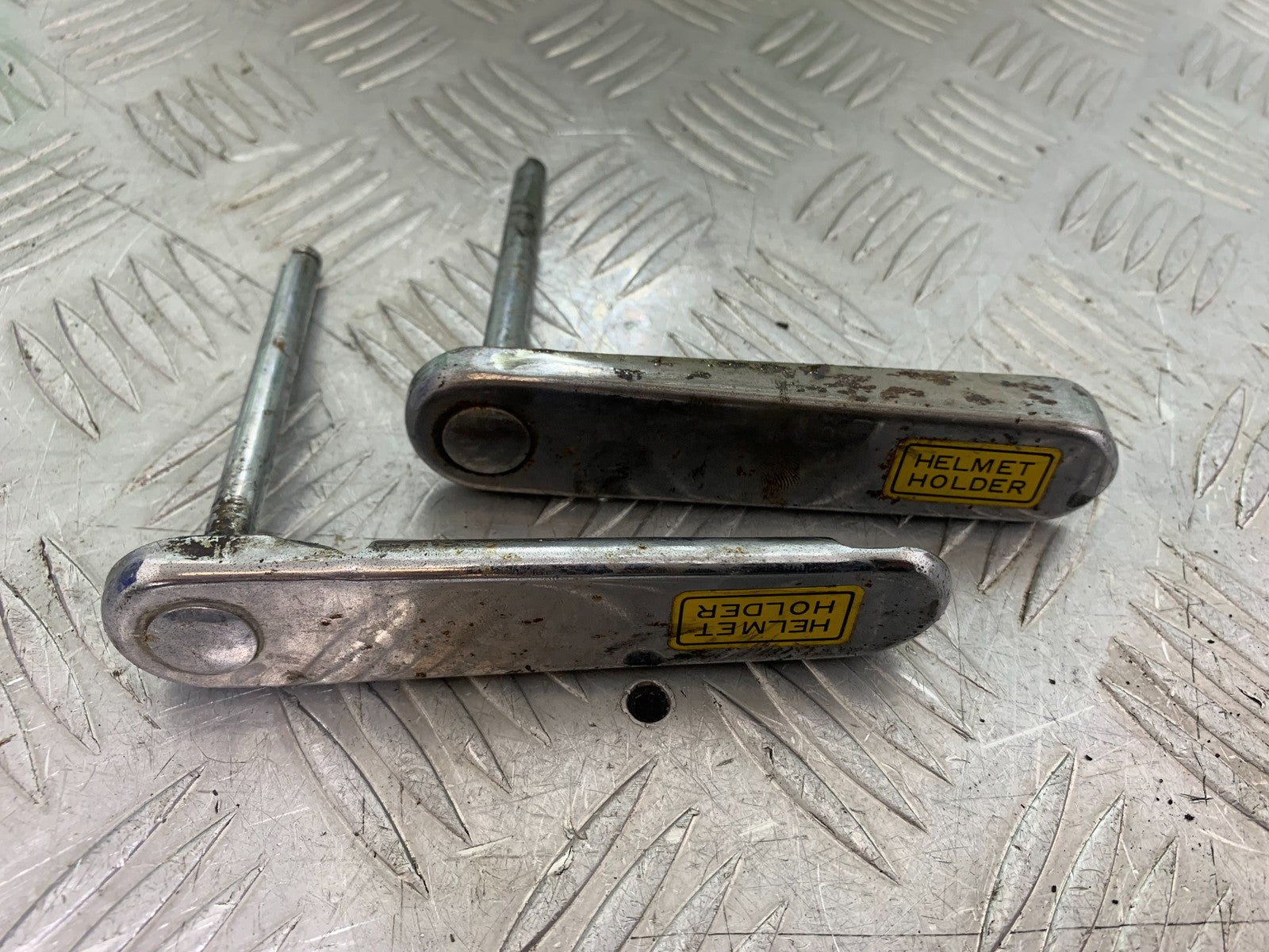HONDA GL500 GL 500 SILVERWING SEAT BRACKETS   YEAR 1981-82 (CMB1168)
