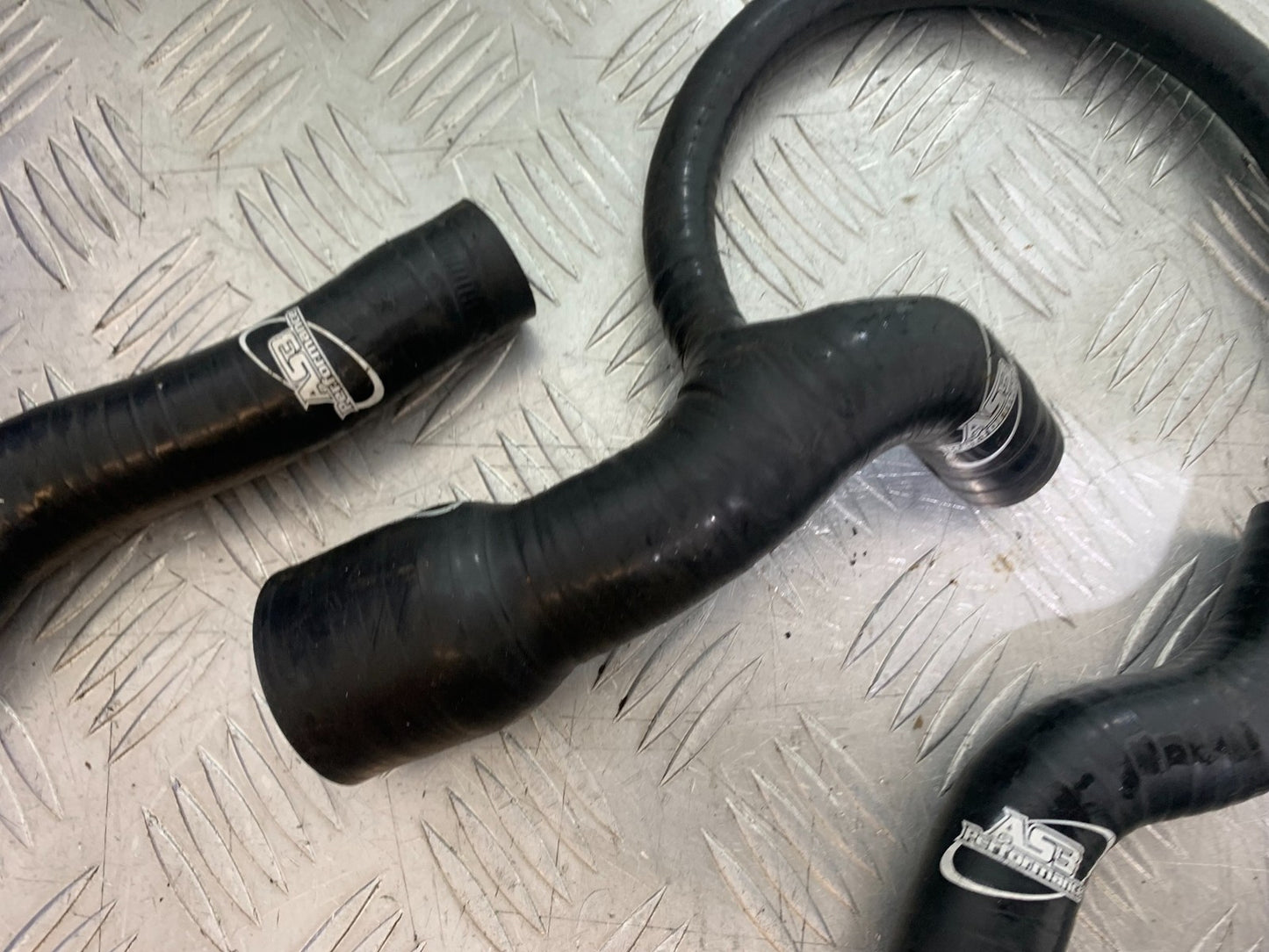 TRIUMPH TROPHY 900 HOSES  YEAR 1991-95 (CMB1251)