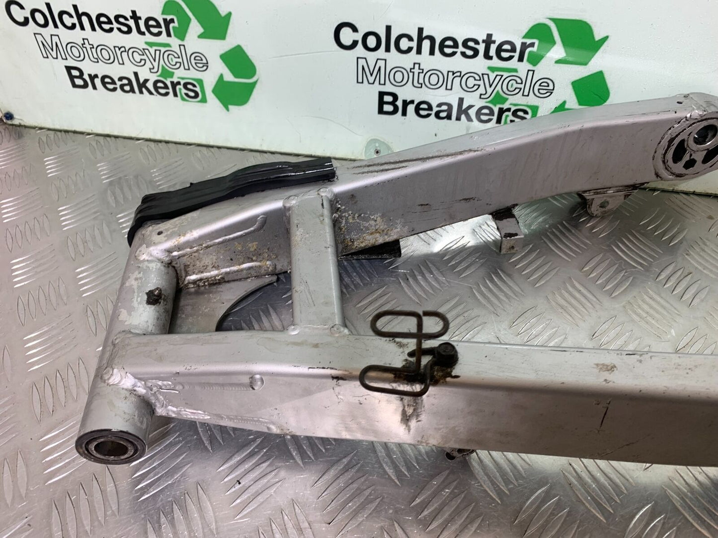 KAWASAKI ZR 750 ZEPHYR SWINGARM  YEAR 1991-95 (CMB1008)