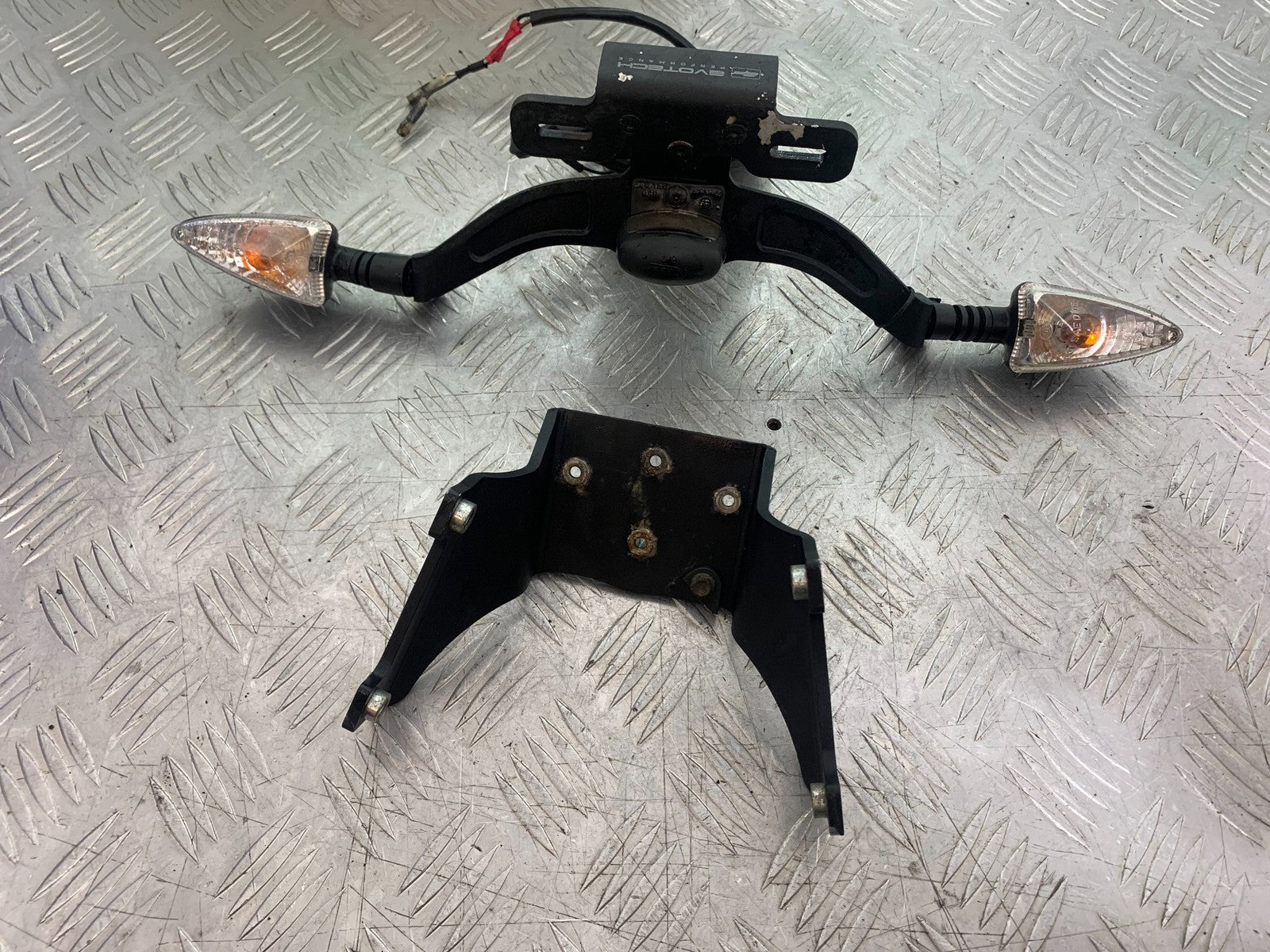 TRIUMPH 675 STREET TRIPLE R EVOTECH TAIL TIDY & INDICATORS  YEAR 2012 (CMB1221)
