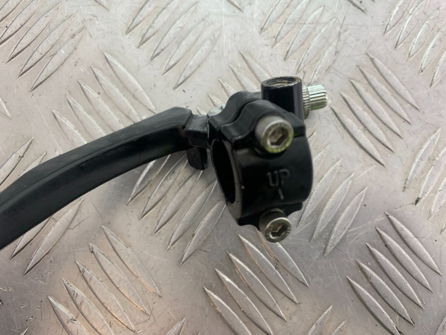 SINNIS TERRAIN 125 CLUTCH LEVER AND BRACKET   YEAR 2024 (CMB1072)