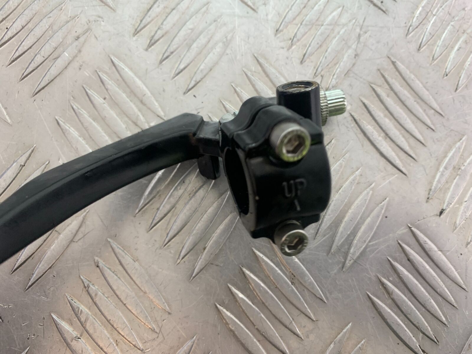 SINNIS TERRAIN 125 CLUTCH LEVER AND BRACKET   YEAR 2024 (CMB1072)