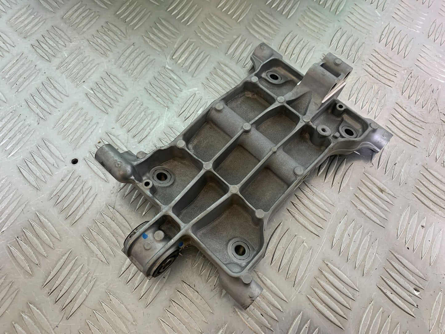 KAWASAKI NINJA 400 EX 400 ENGINE BRACKET  YEAR 2024 (CMB1075)