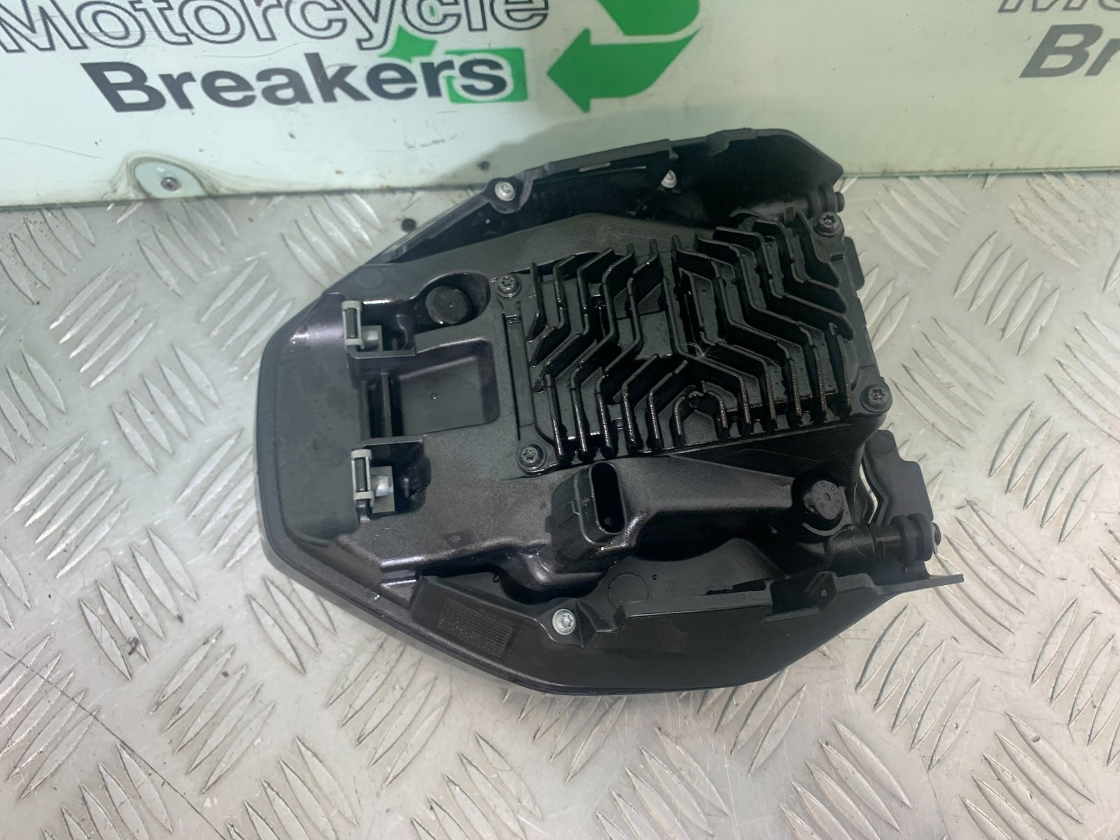 BMW M1000 R HEADLIGHT   YEAR 2023-2024 (CMB1140)