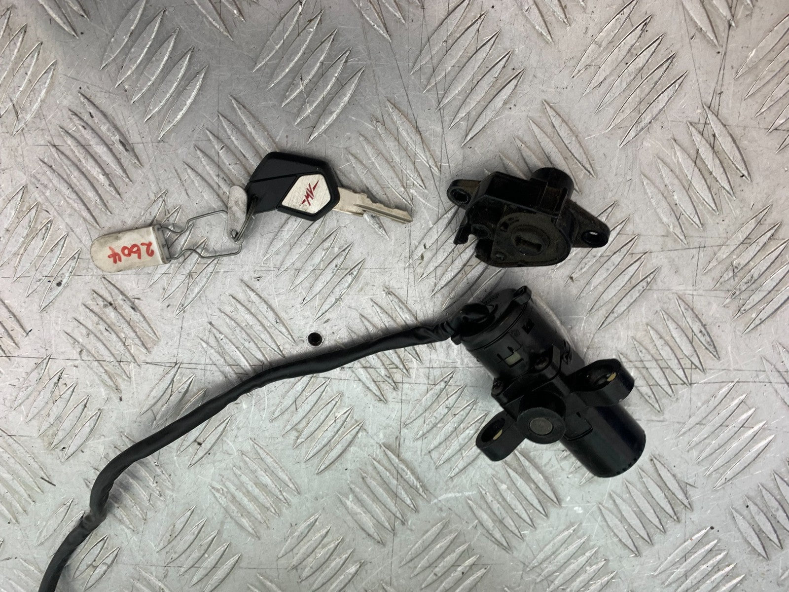MV AGUSTA 800 F3 IGNITION SEAT LOCK AND KEY  YEAR 2017-2019 (CMB1227)