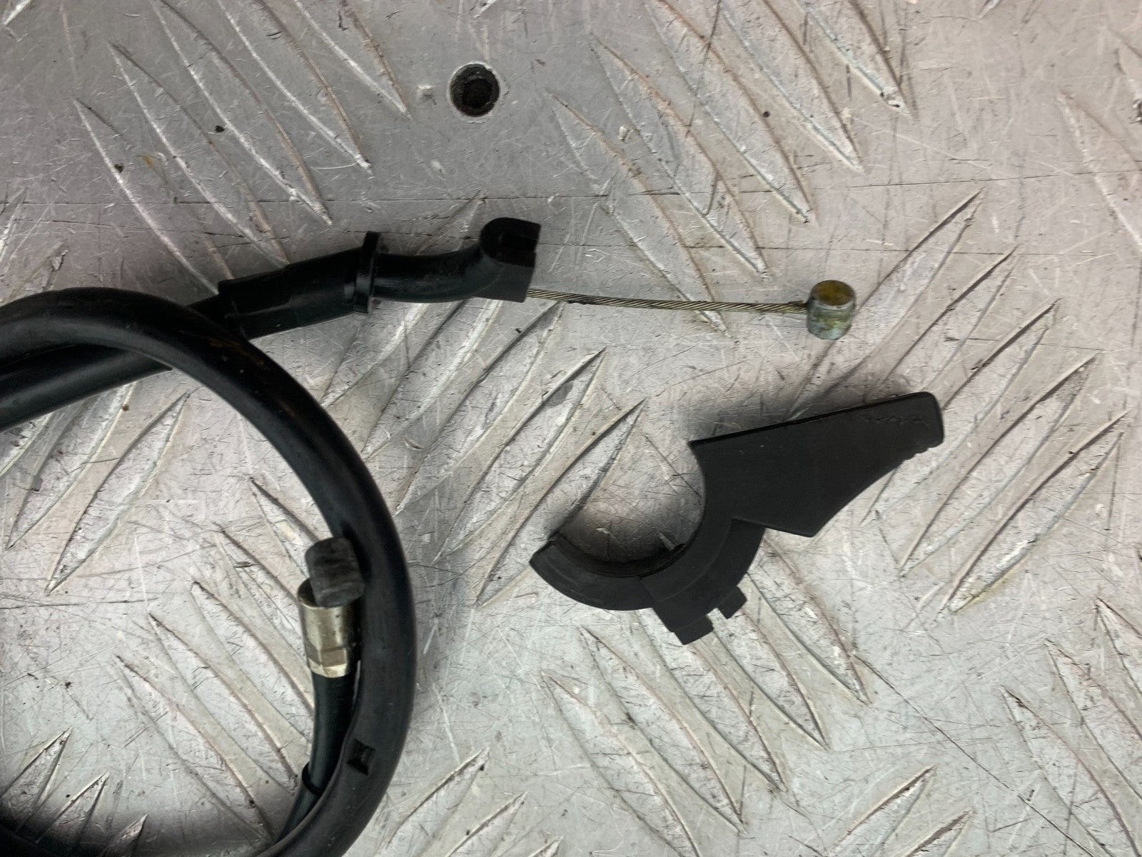 YAMAHA YZF R1 4XV CHOKE LEVER AND CABLE   YEAR 1998-99 (CMB1291)