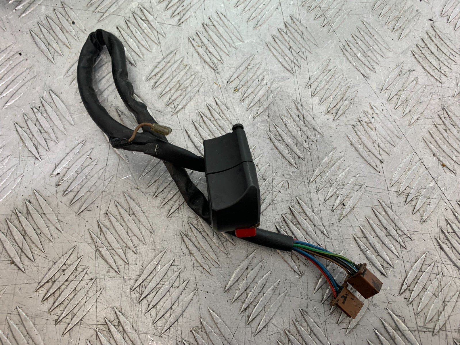 KAWASAKI ZX9R ZX9 R RIGHT SWITCH GEAR  YEAR 1998-1999 (CMB1329)