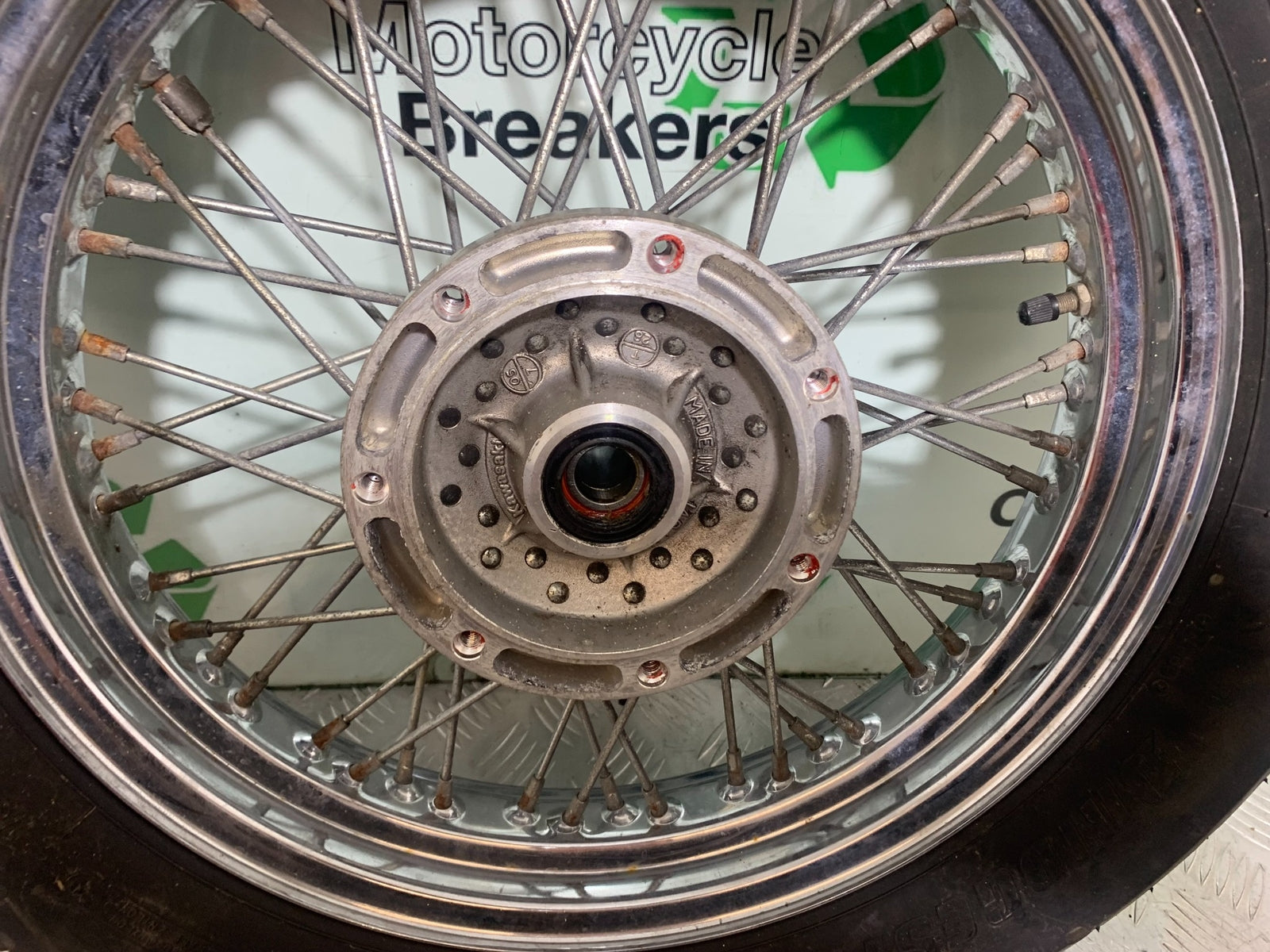 KAWASAKI VN1500 CLASSIC FRONT WHEEL YEAR 1999 -2006 (CMB1166)