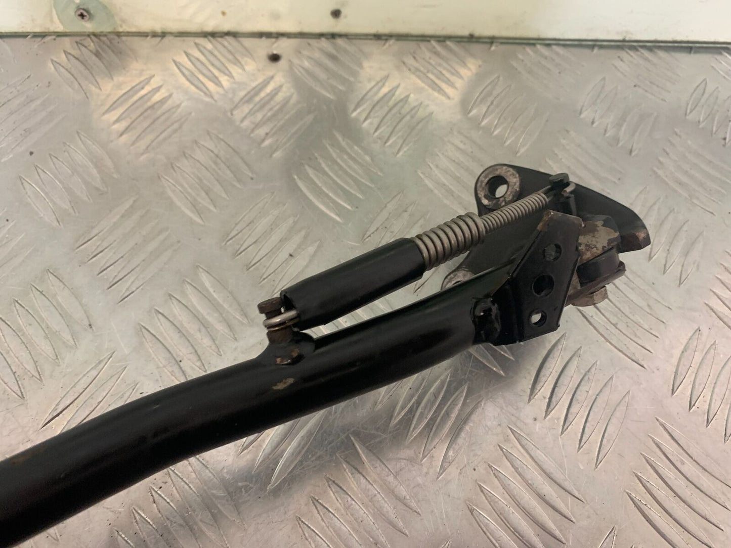KTM 640 DUKE 2 SIDE STAND  YEAR 2000-2006 (STOCK 988)