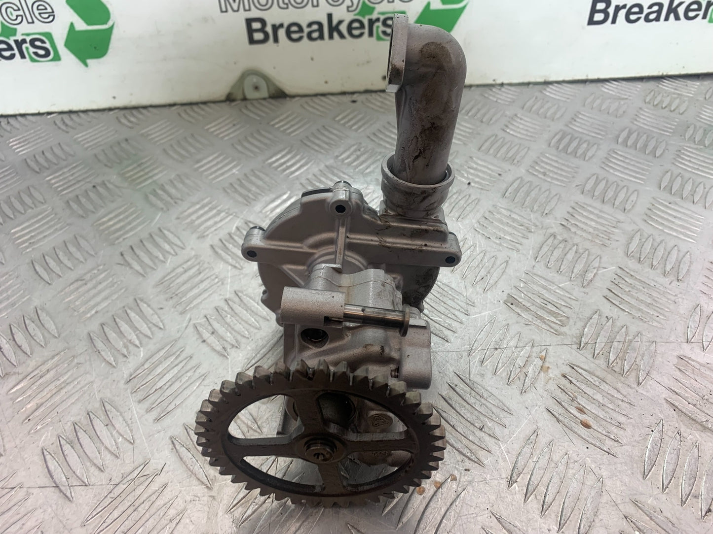 MV AGUSTA 800 F3 OIL PUMP YEAR 2013-2016 (CMB1152)