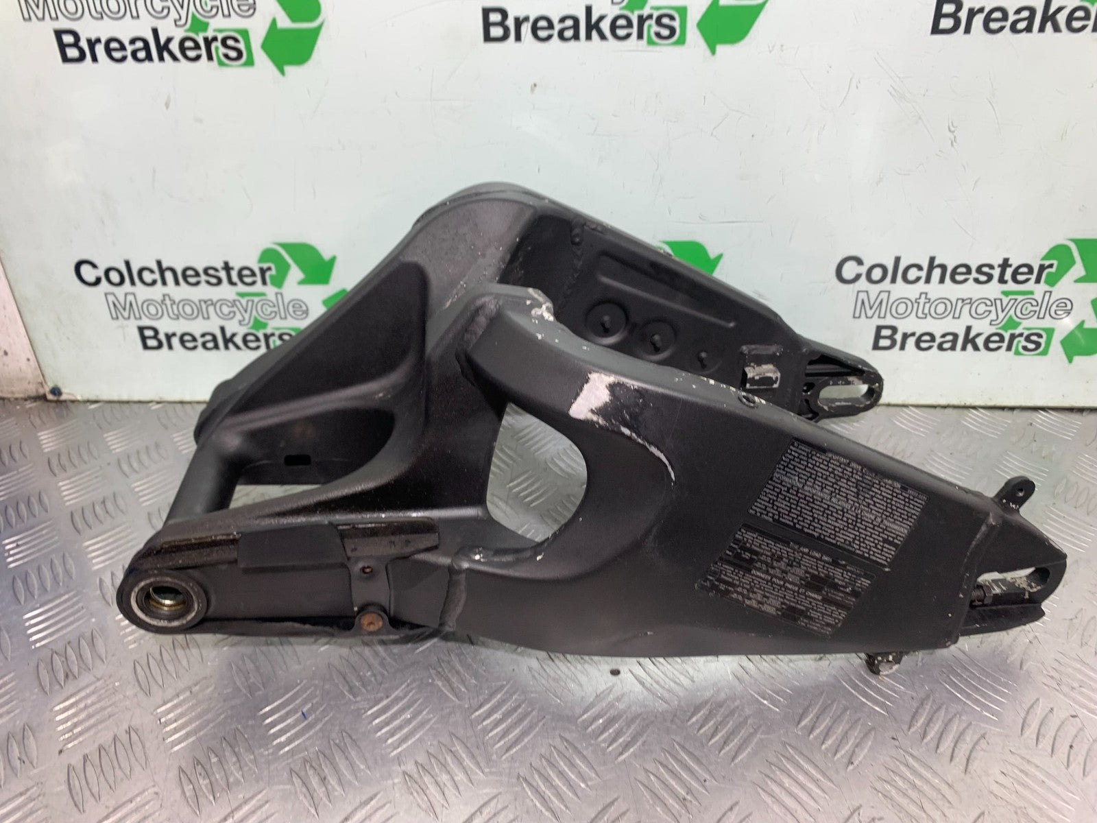 KAWASAKI ZX10R ZX10 R SWINGARM  2008-2010 (CMB1301)