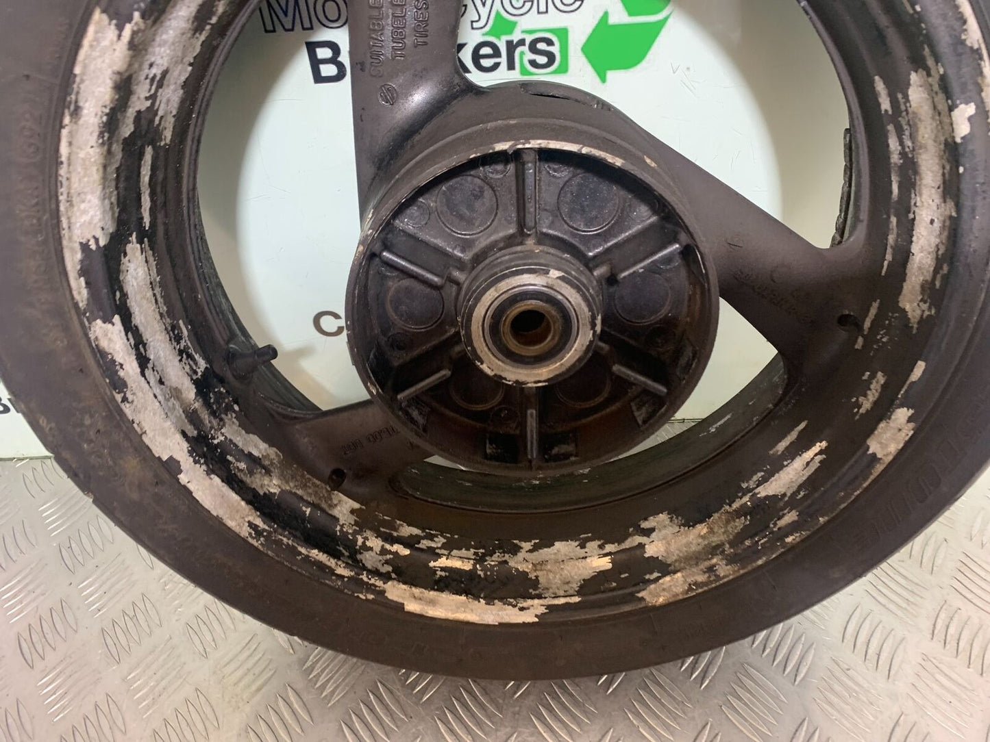 YAMAHA YZF600 YZF 600 THUNDERCAT REAR WHEEL  1996-2003 CMB1134)
