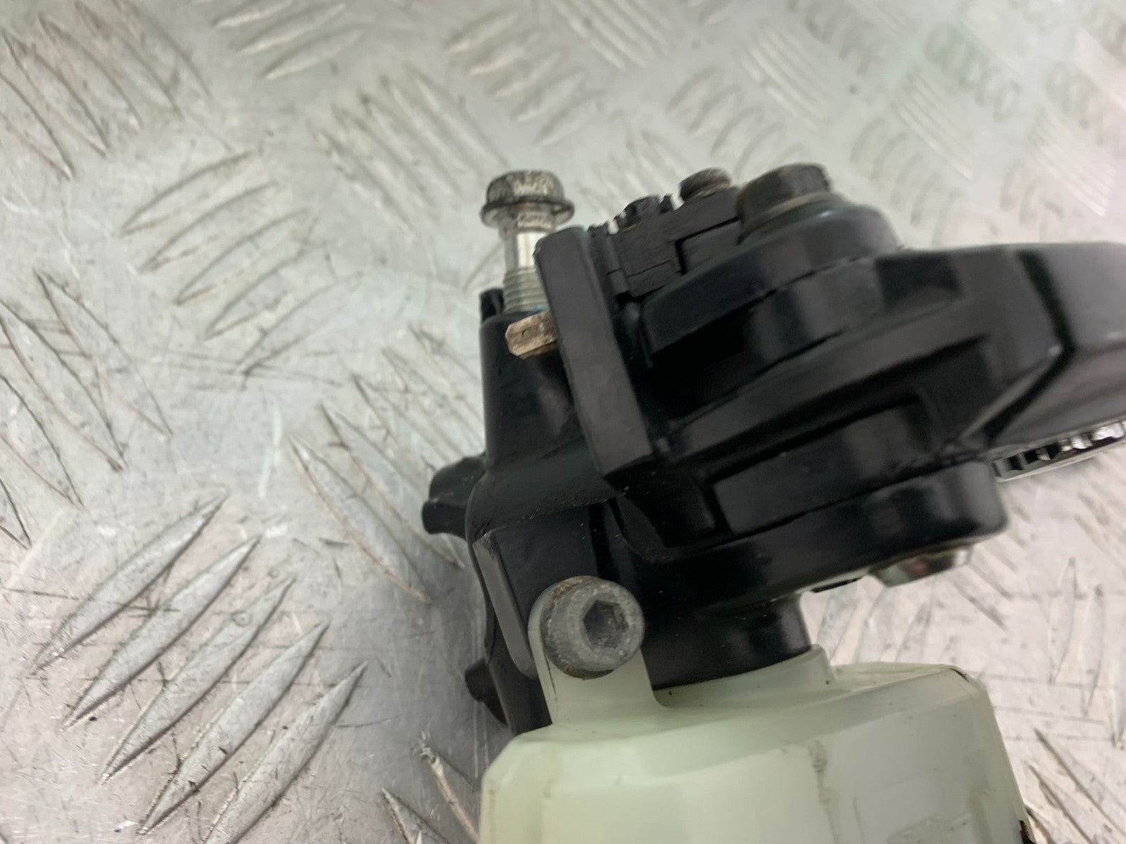 KAWASAKI GTR1400 GTR 1400 BRAKE MASTER CYLINDER   YEAR 2007-2009 (CMB1306)