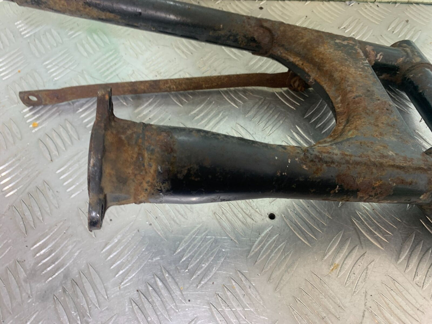 HONDA CX500 CX 500 SWINGARM YEAR 1980 (CMB1131)