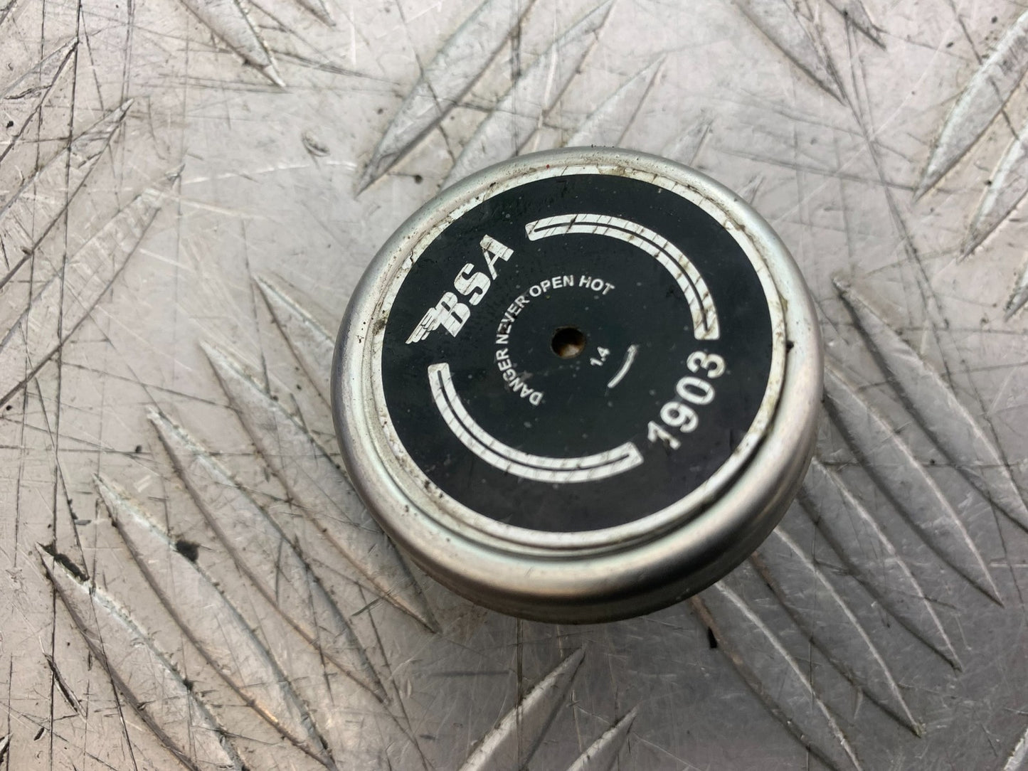 BSA 650 GOLD STAR RADIATOR CAP   YEAR 2022-2025 (CMB1262)