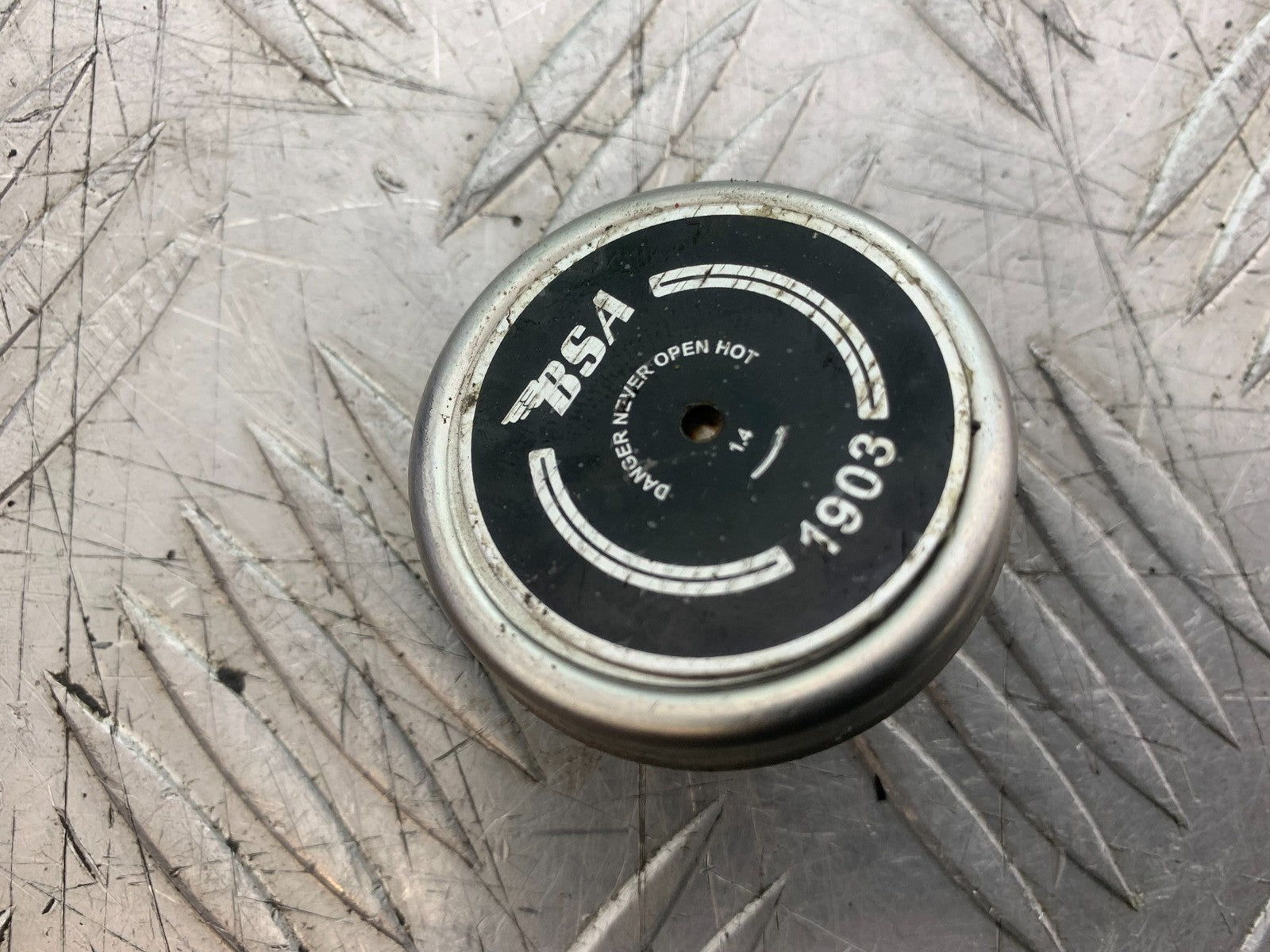 BSA 650 GOLD STAR RADIATOR CAP   YEAR 2022-2025 (CMB1262)