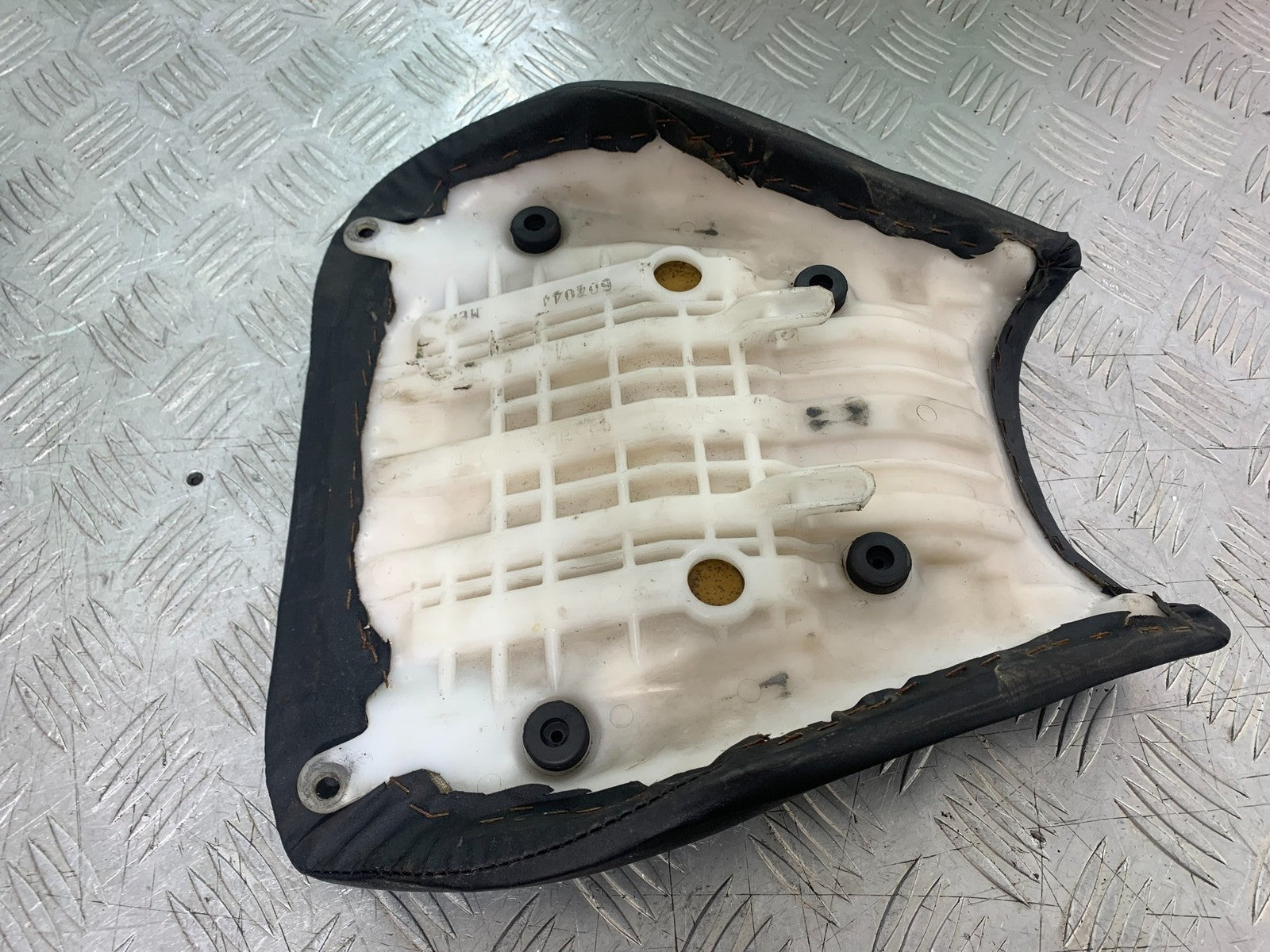 HONDA CBR1000 rr FIREBLADE FRONT SEAT YEAR 2006 (CMB1220)