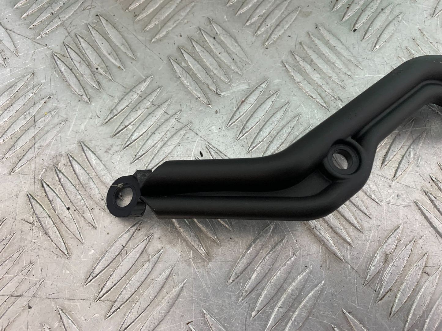 DUCATI 1299 PANIGALE REAR BRAKE LINE COVER   YEAR 2016 (CMB 1187)