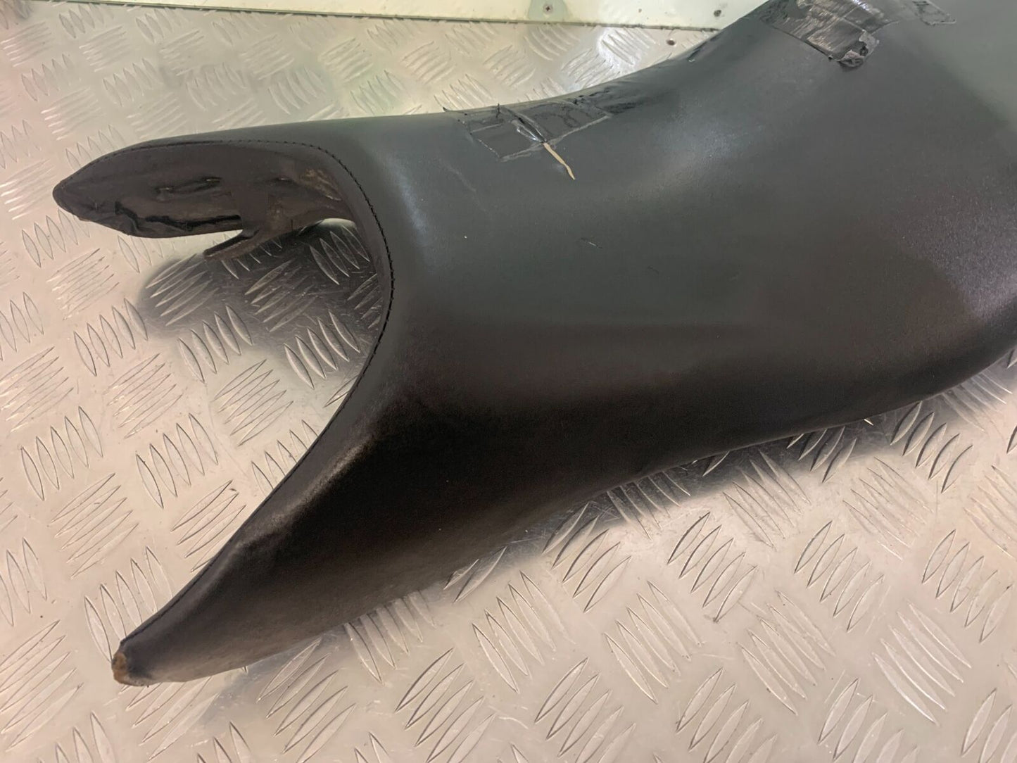 HONDA CBR600 CBR 600 F4I SEAT YEAR 2001-2003  (STOCK 978)