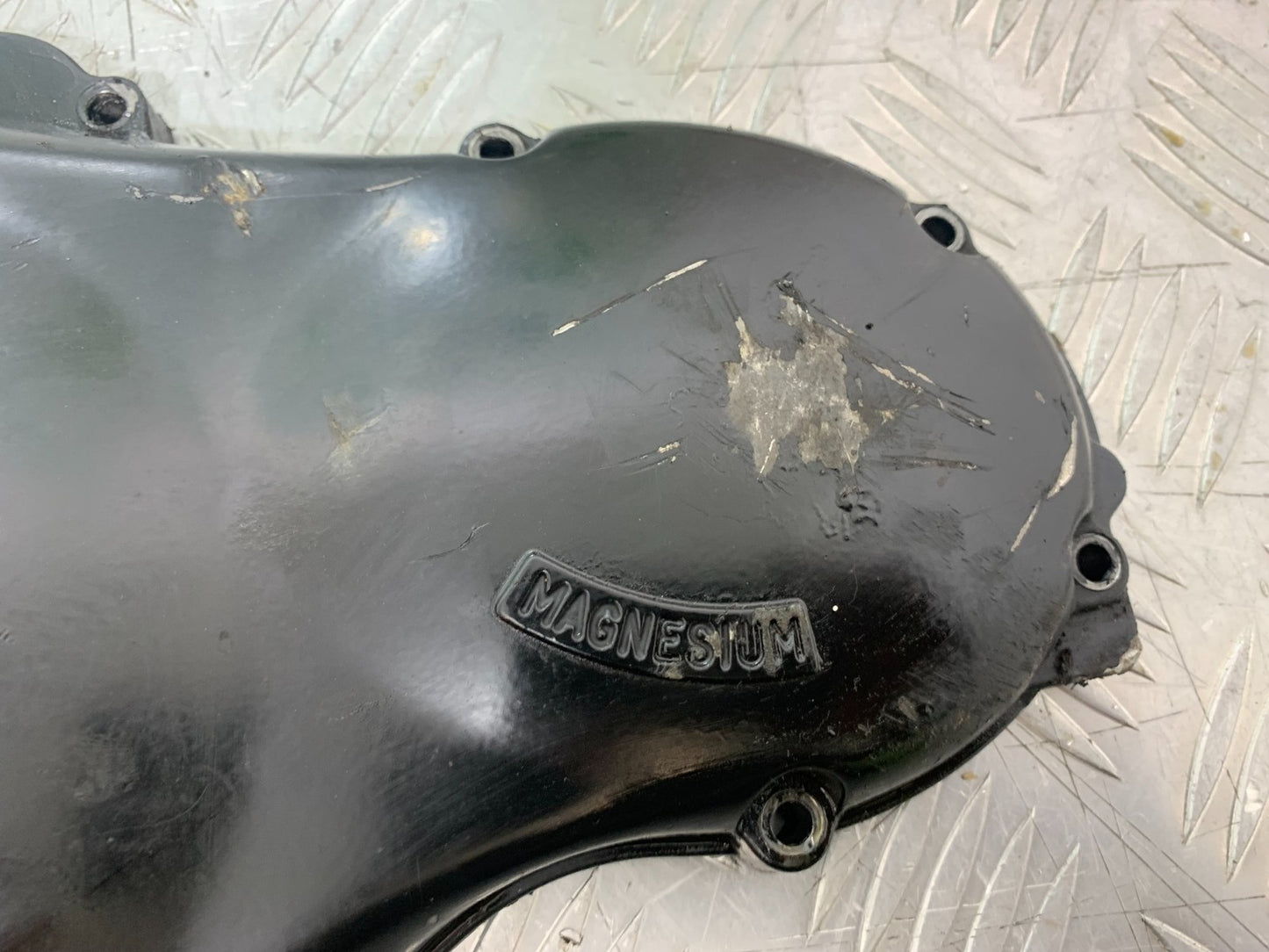 TRIUMPH 955i SPRINT ST CLUTCH COVER YEAR 1999-2004