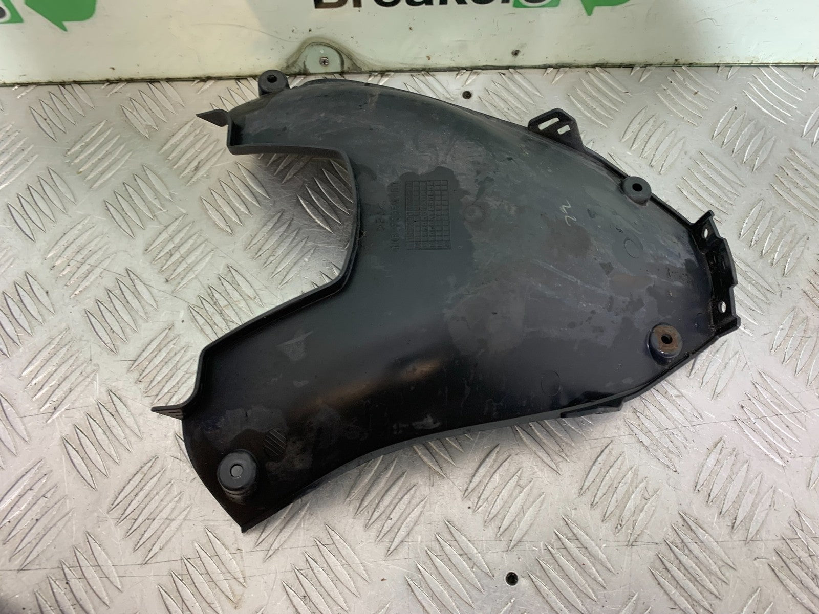 YAMAHA YZF-R125 YZF 125 FAIRING V-PIECE  YEAR 2019-2022 (CMB1263)