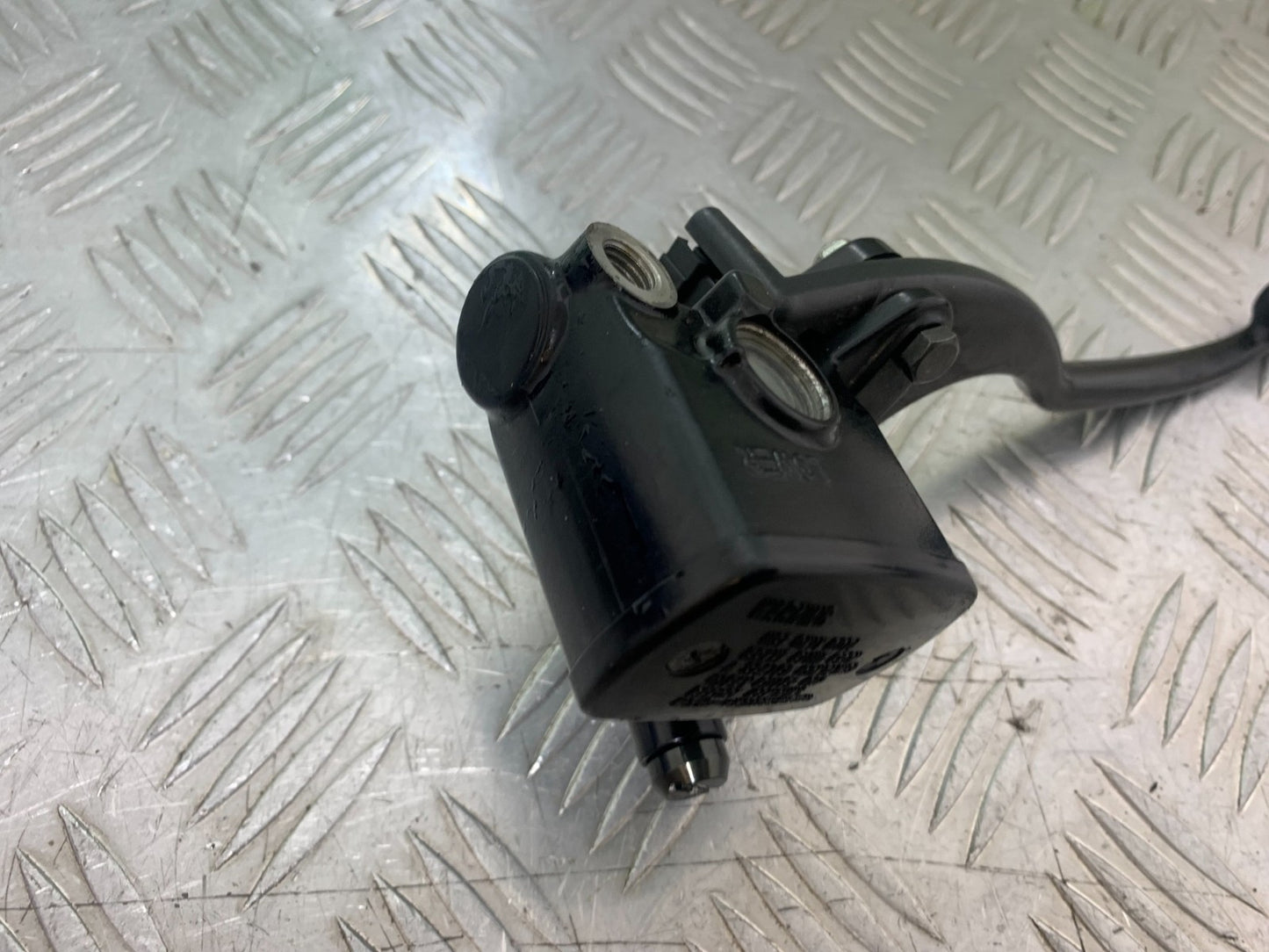 YAMAHA XMAX 300 FRONT MASTER CYLINDER YEAR 2017-2020 (CMB1218)