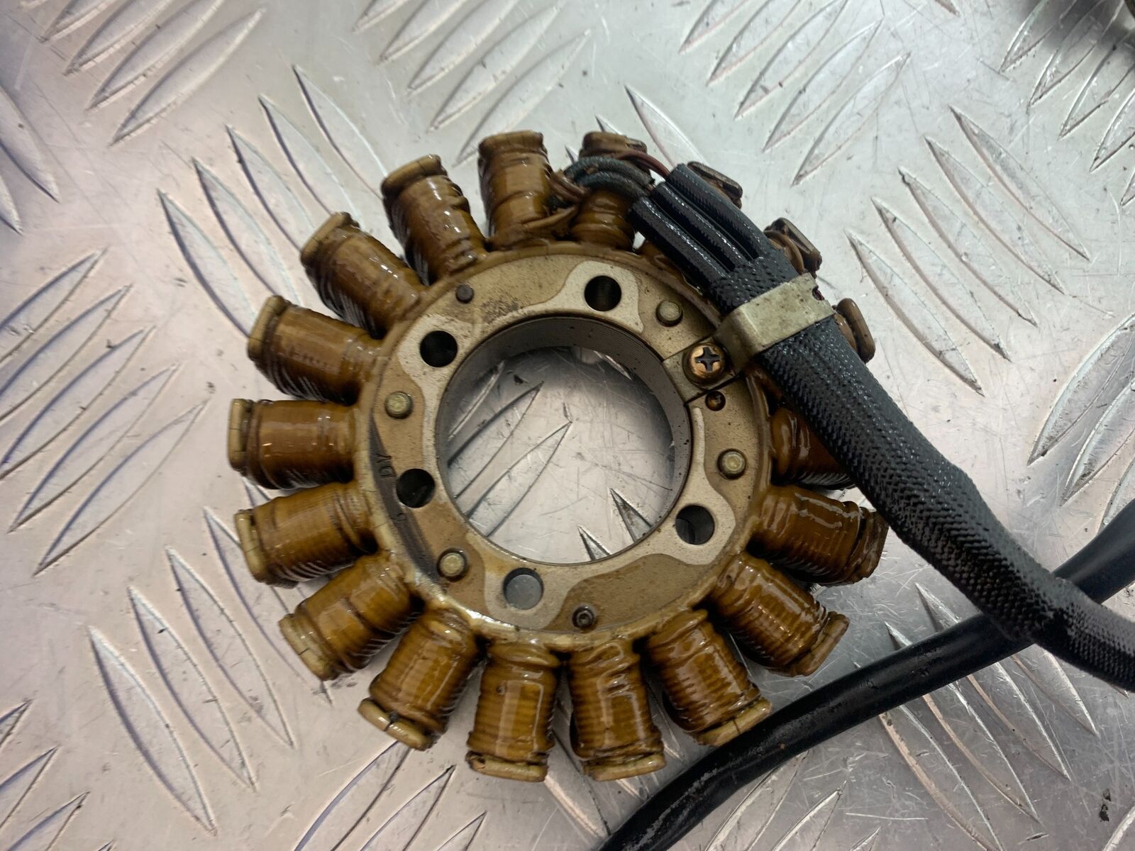 HONDA CB600 CB 600 HORNET GENERATOR  YEAR 1998 -2002 (CMB1126)