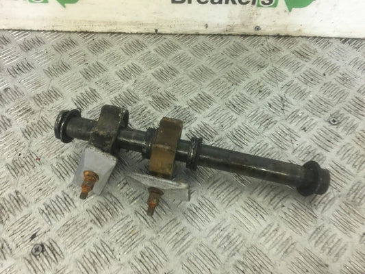 YAMAHA FZ6 REAR WHEEL SPINDLE  YEAR 2004 (STOCK 693)