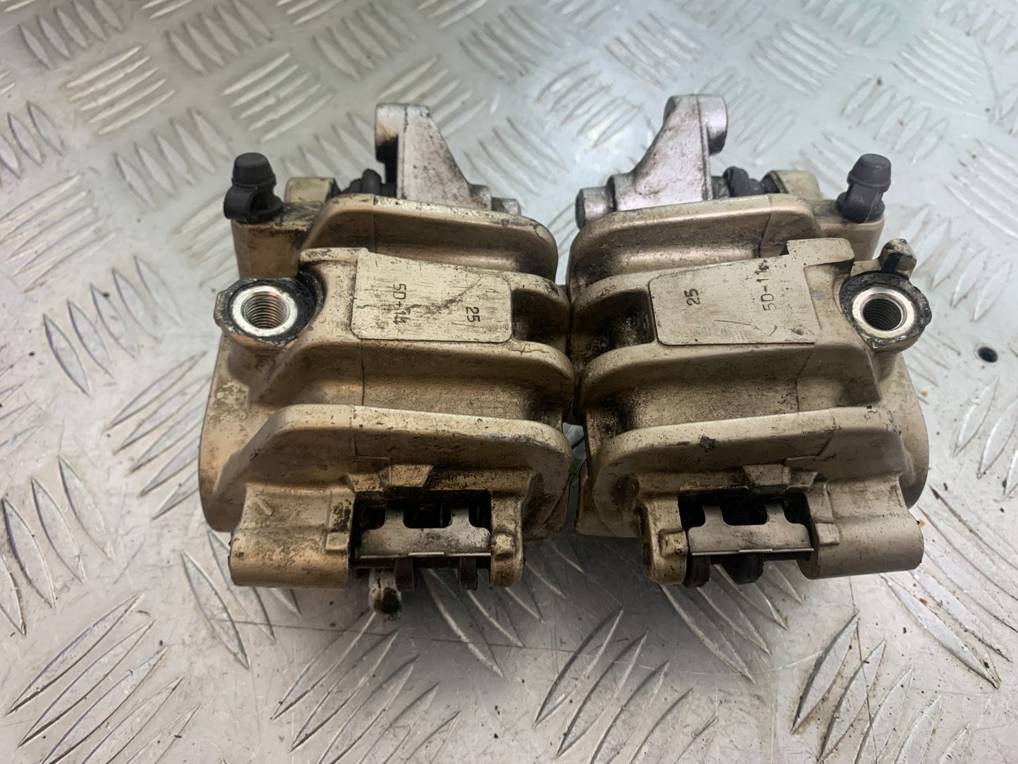 HONDA VFR750 VFR 750 FRONT CALIPERS   YEAR 1994-1997 (CMB1156)