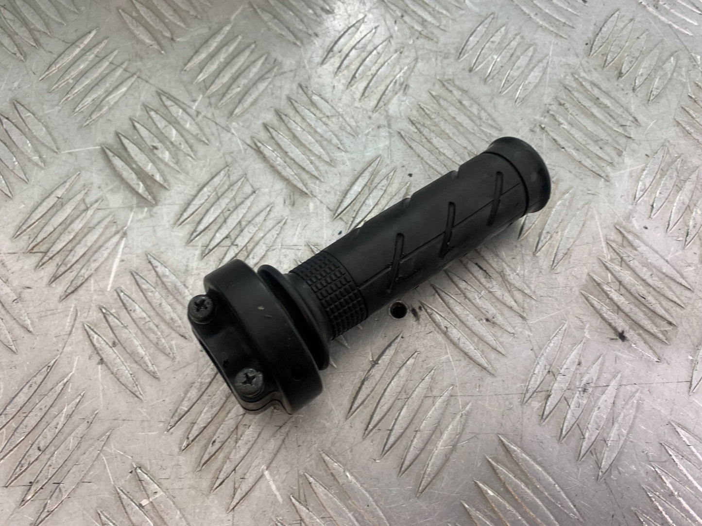 HONDA CBR1000 rr FIREBLADE THROTTLE AND GRIP  YEAR 2012-2016 (CMB1198)