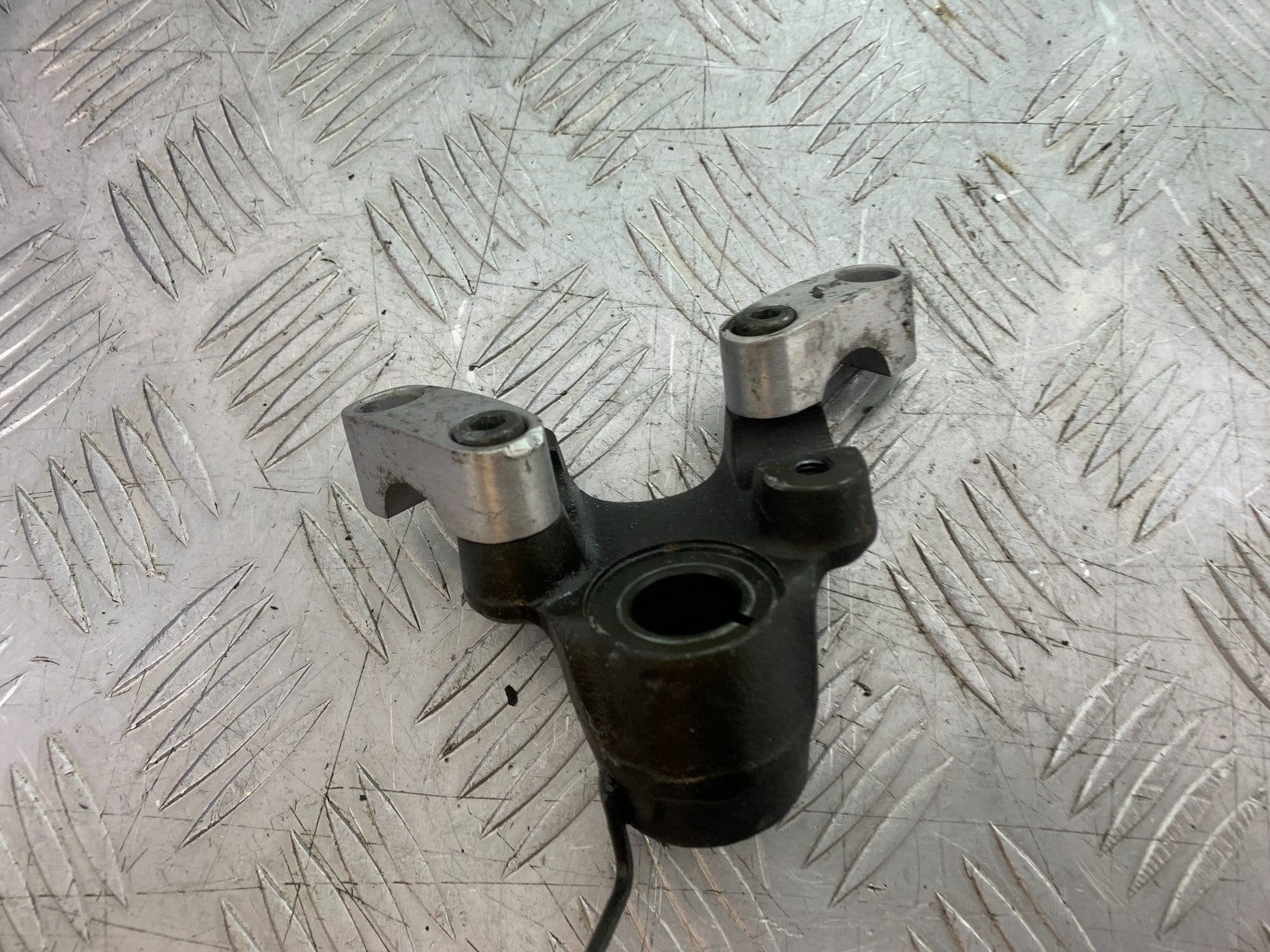 YAMAHA XMAX 250 XMAX 250 HANDLEBAR RISERS  YEAR 2006-09 (CMB1201)