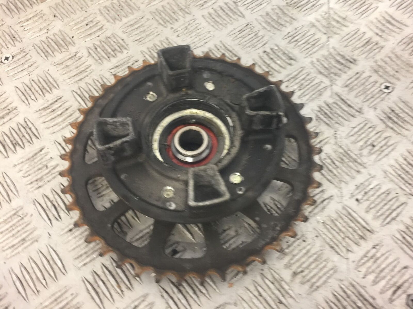 KAWASAKI Z750 Z 750 REAR SPROCKET CARRIER  YEAR 2009