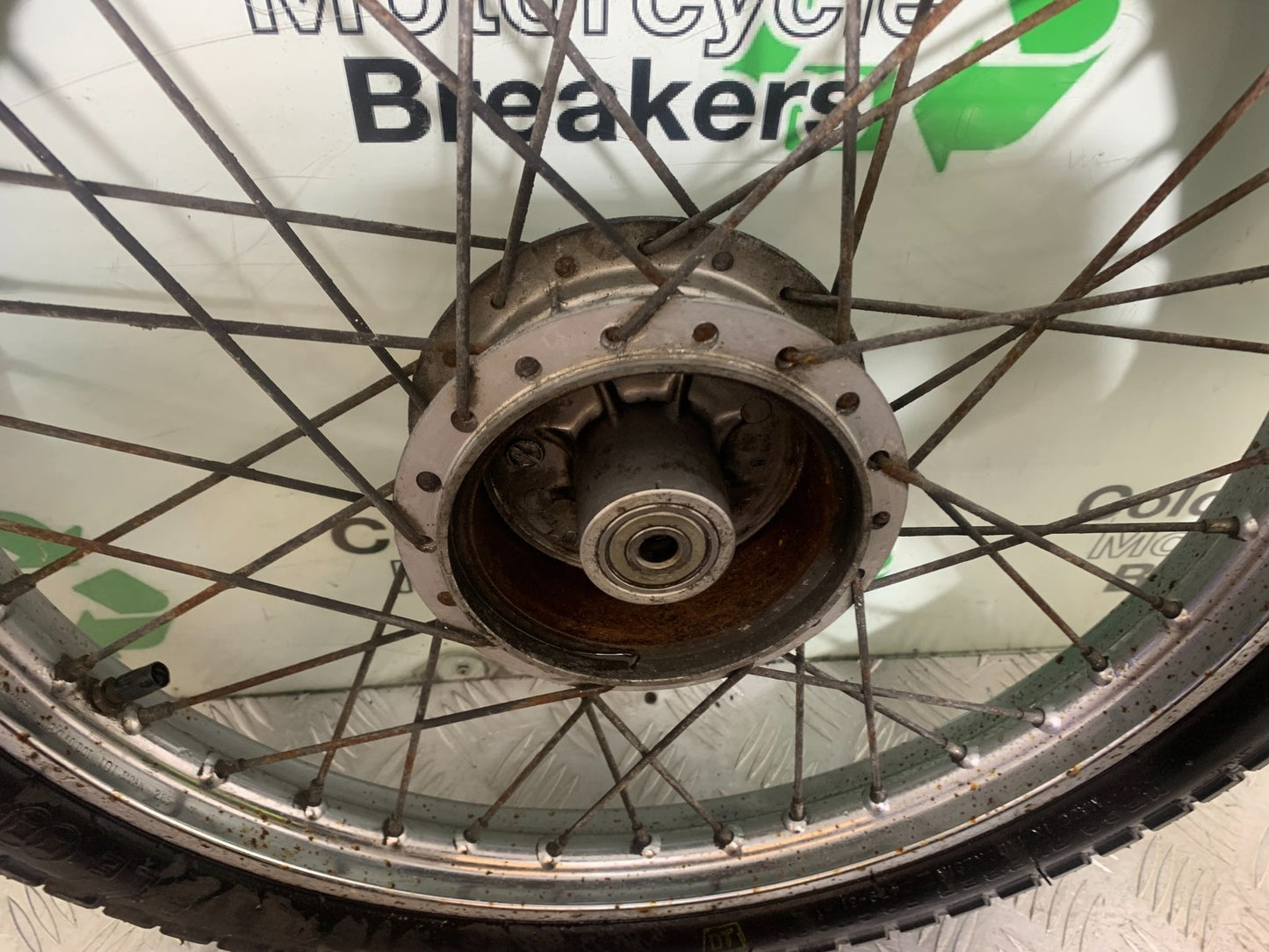 SUZUKI GP100 GP 100 REAR WHEEL  YEAR 1978-1988 (CMB1259)