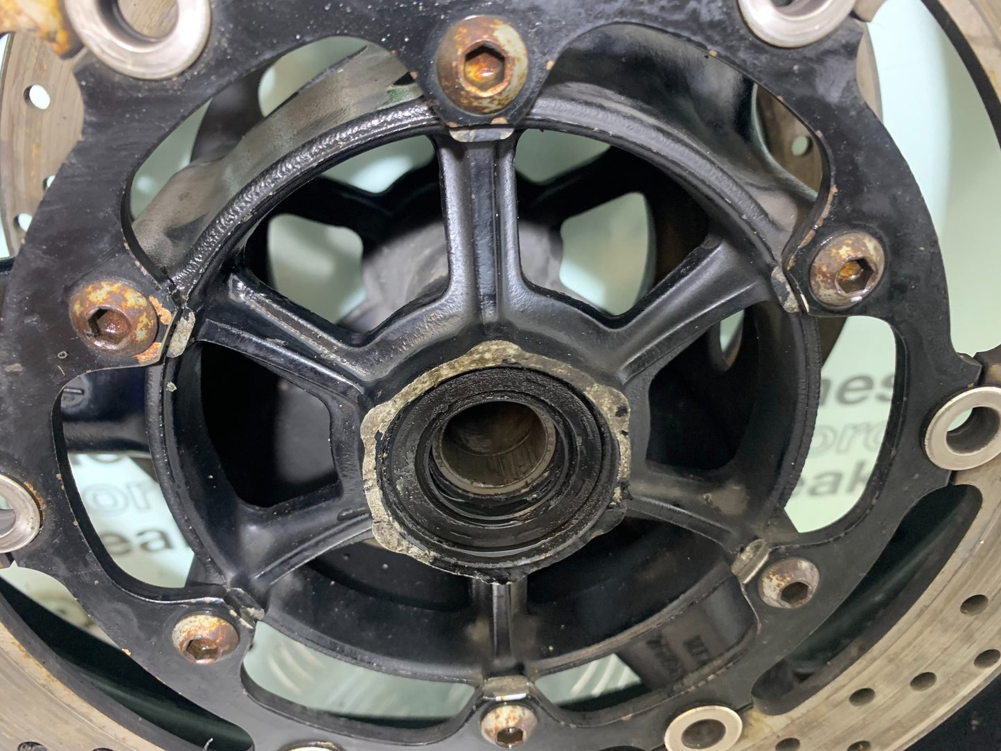 YAMAHA FZS1000 FAZER FRONT WHEEL AND DISCS YEAR 2001-05 (CMB1275)