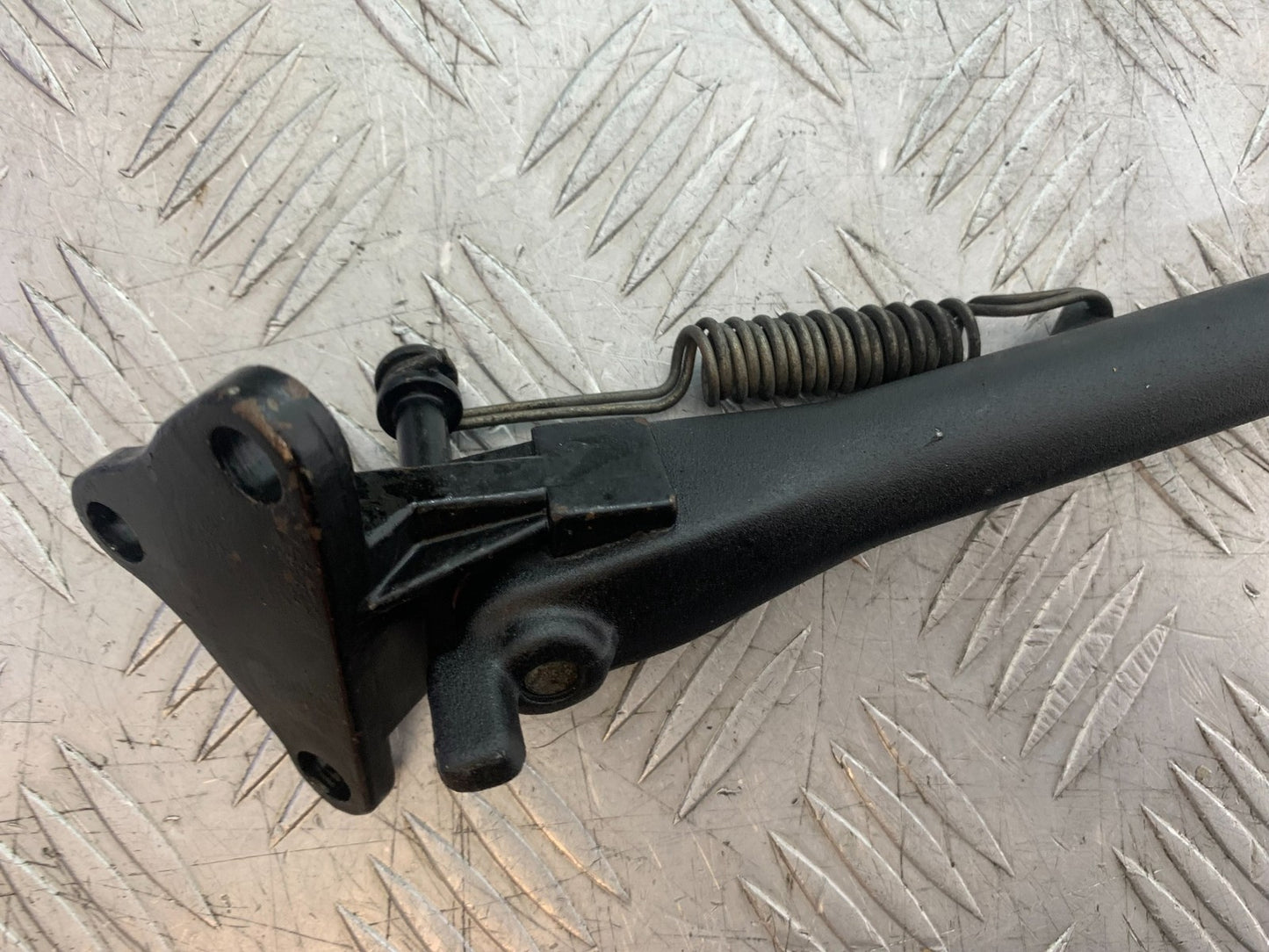 TRIUMPH 1050 SPEED TRIPLE SIDE STAND AND BRACKET  YEAR 2005-2007 (CMB1322)