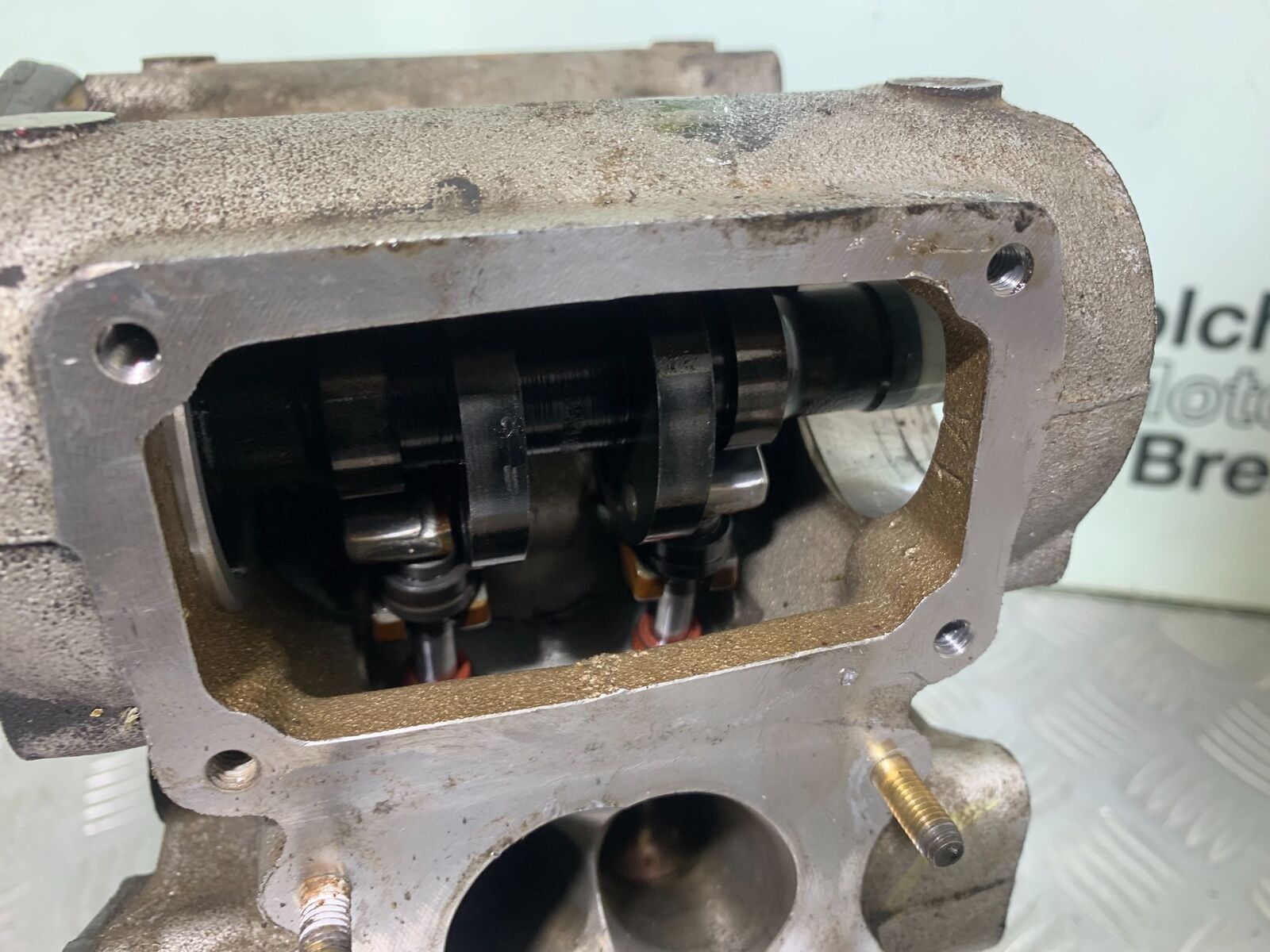 DUCATI 748 REAR CYLINDER HEAD AND CAMS YEAR 1999 2003