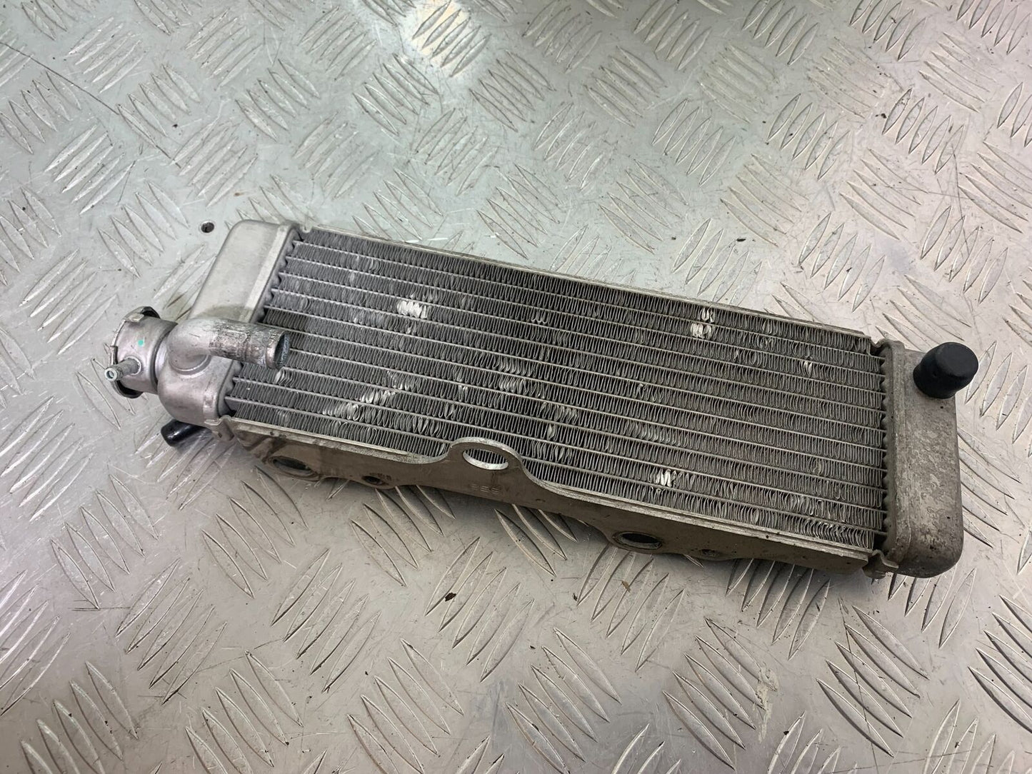 HUSQVARNA TE630 TE 630 RADIATOR YEAR 2010-11 (CMB1120)