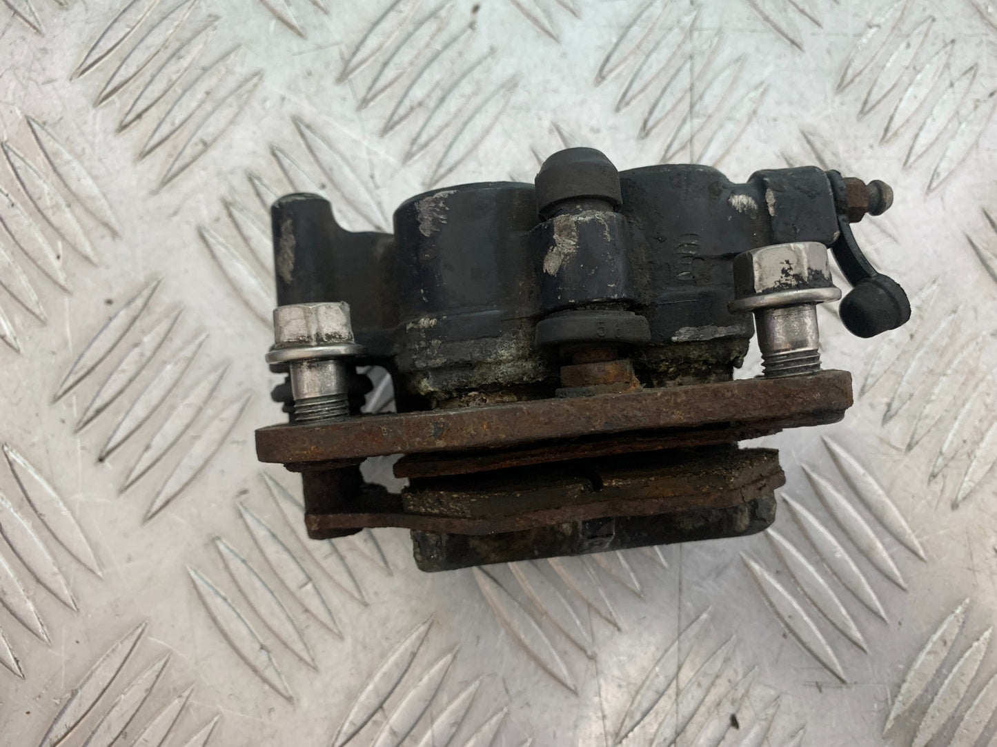 TRIUMPH T509 SPEED TRIPLE REAR BRAKE CALIPER (SOLD AS PARTS) 1997-1998 (CMB1144)