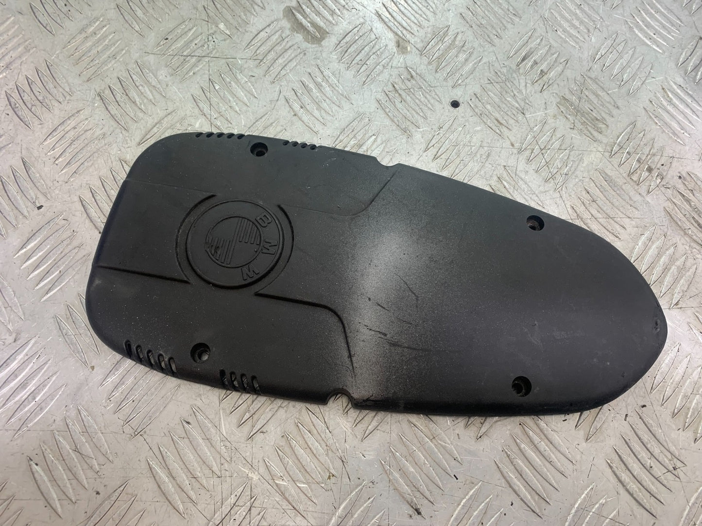 BMW R850 R R850R FRONT ENGINE COVER  YEAR 1994-2002 (CMB1170)