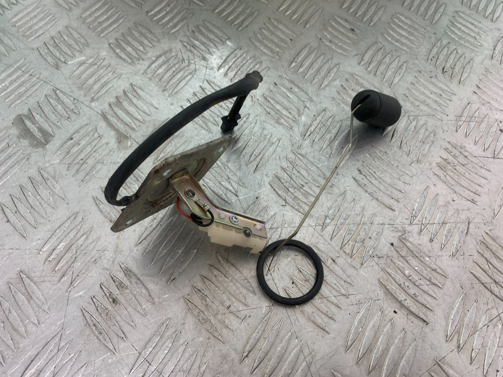 HONDA CBF125 CBF 125 PETROL TANK SENDER    YEAR 2009-14  (CMB1172)