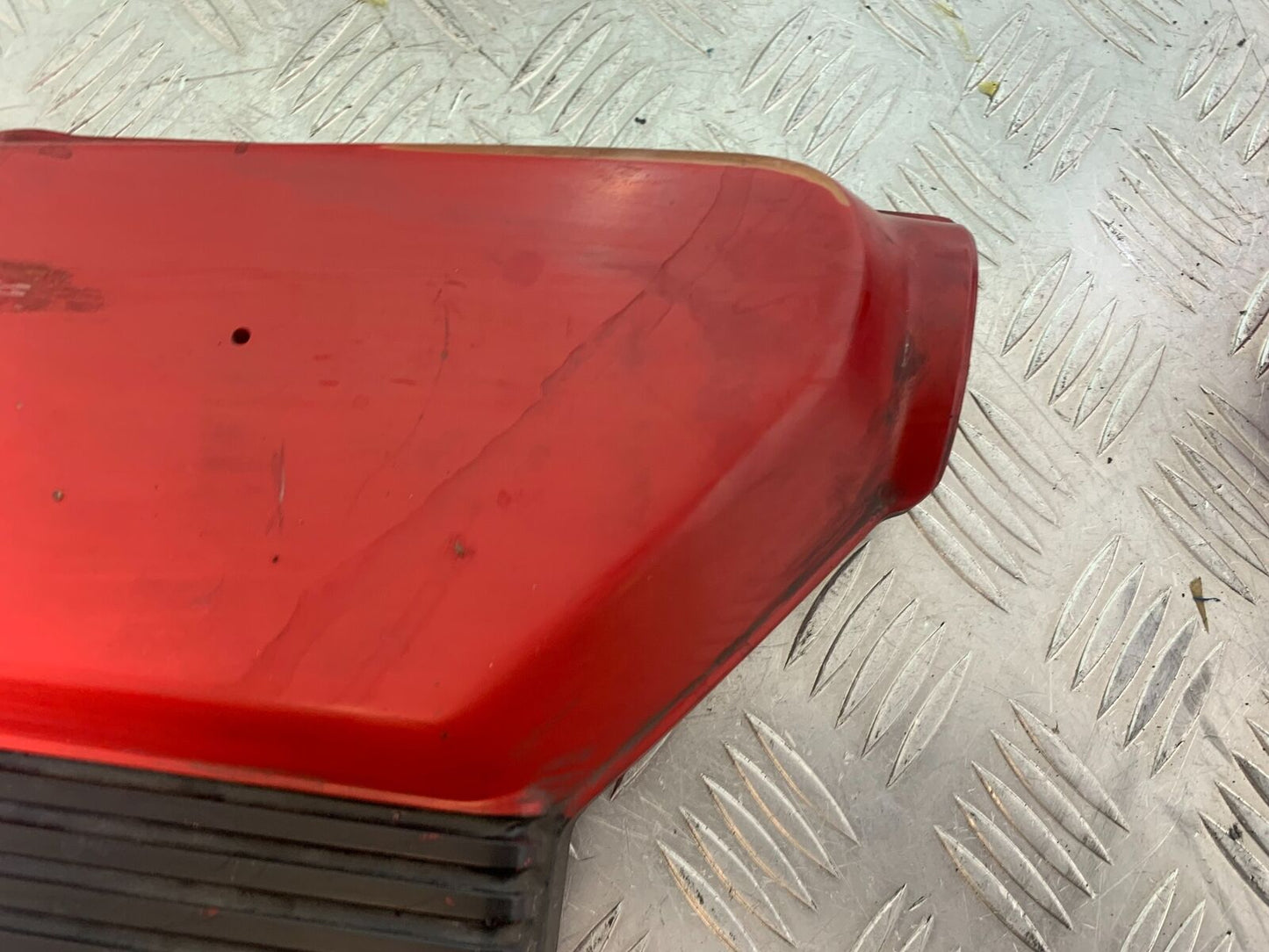 HONDA CX500 CX 500 RIGHT SEAT PANEL YEAR 1980 (CMB1131)