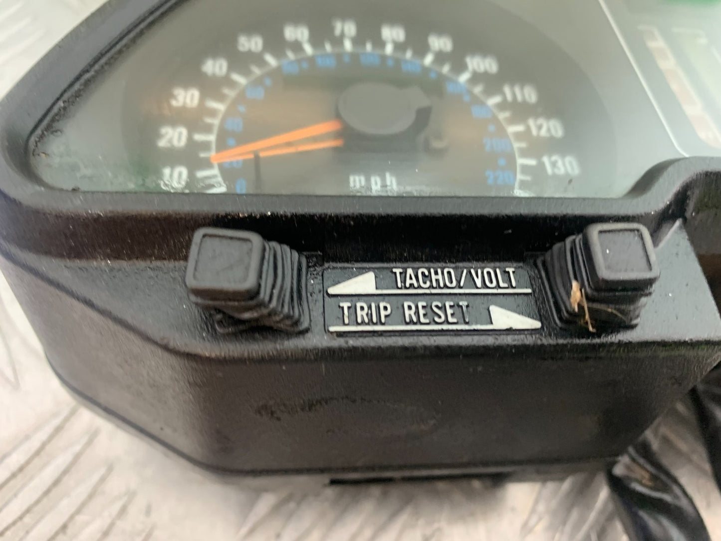KAWASAKI GT550 GT 550 CLOCKS SPEEDO DASH   YEAR 1989-1994