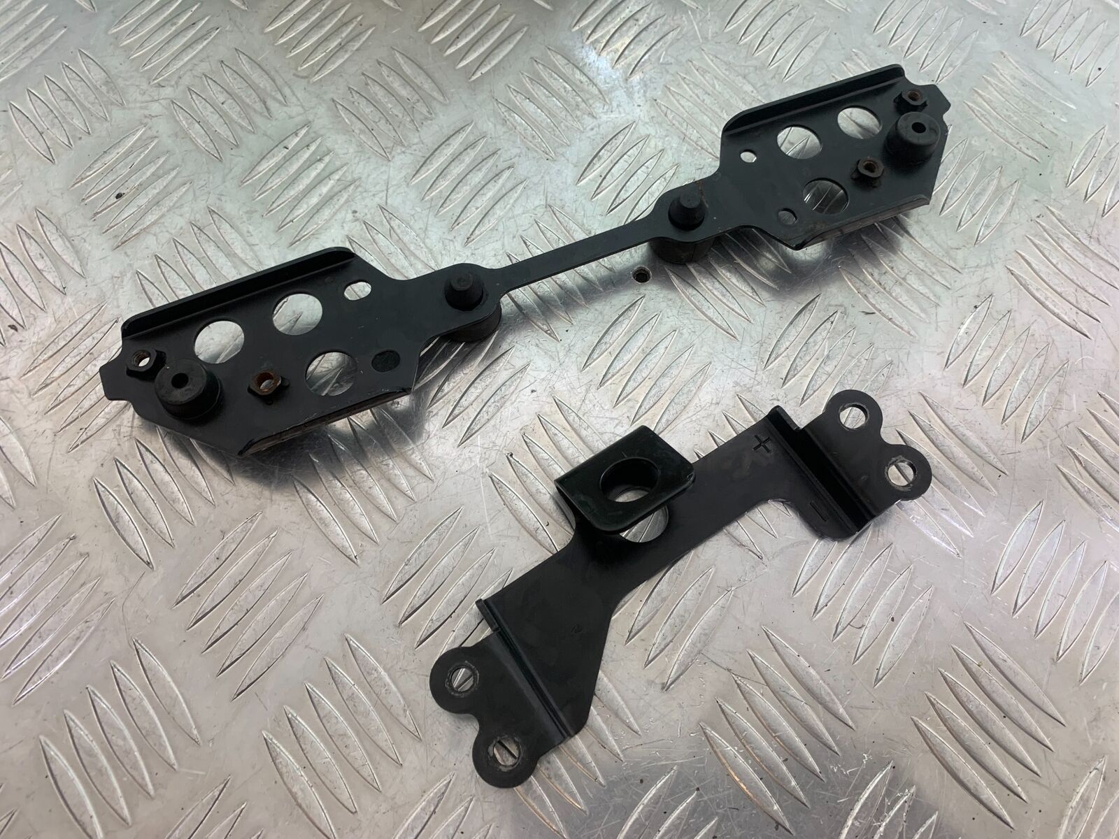 YAMAHA MT07 MT-07 FRAME BRACKETS  YEAR 2014 (STOCK 995)